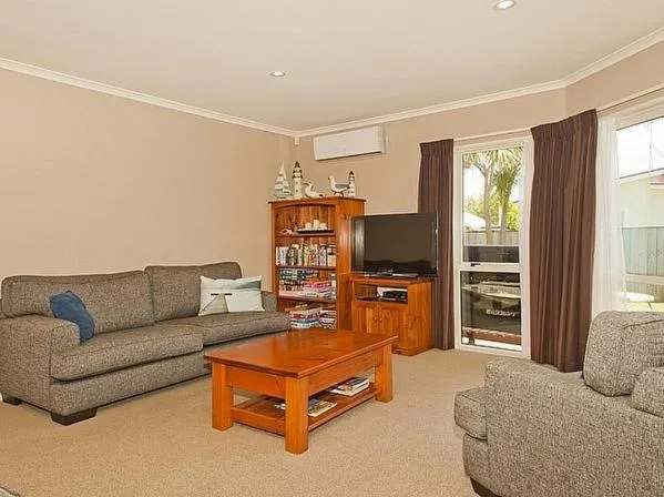 Bliss by the Beach - Whangamata Holiday Home