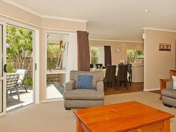 Bliss by the Beach - Whangamata Holiday Home