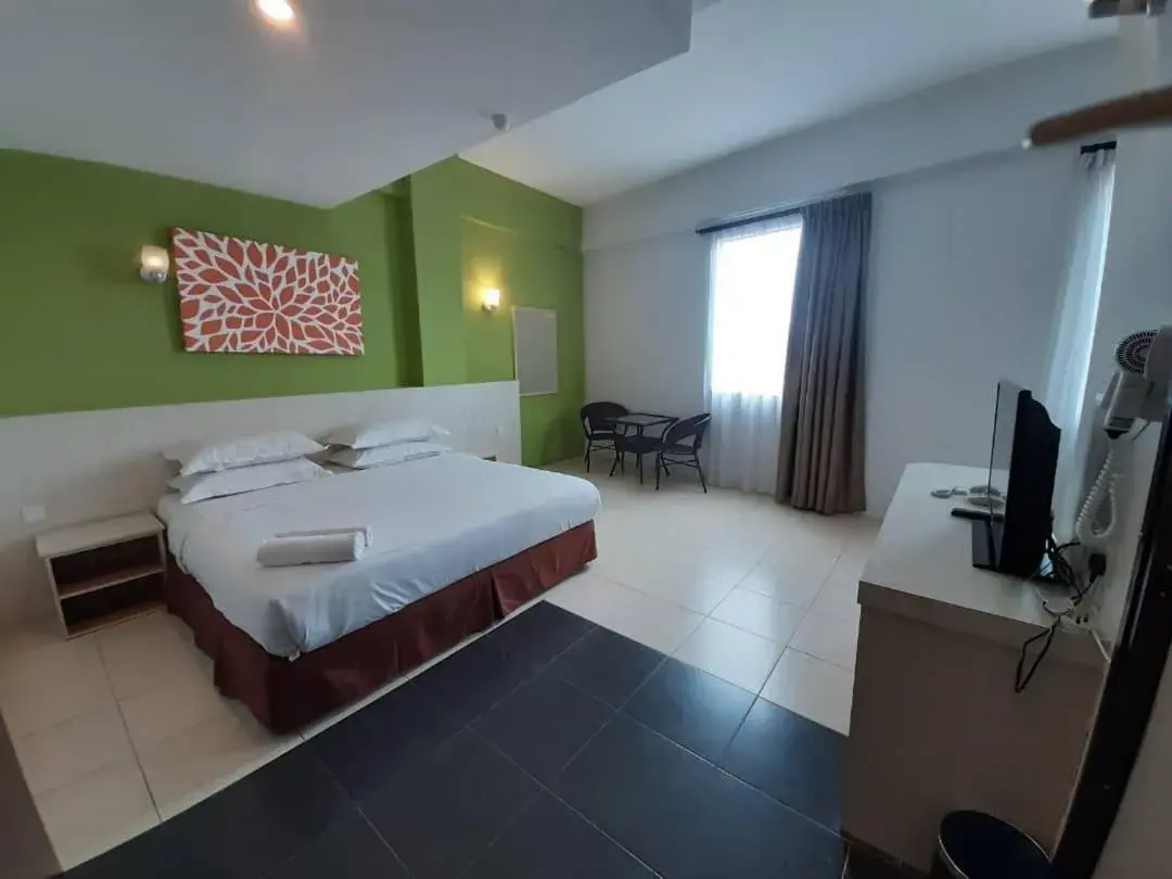 Bed in Temasek Hotel Bed in Temasek Hotel