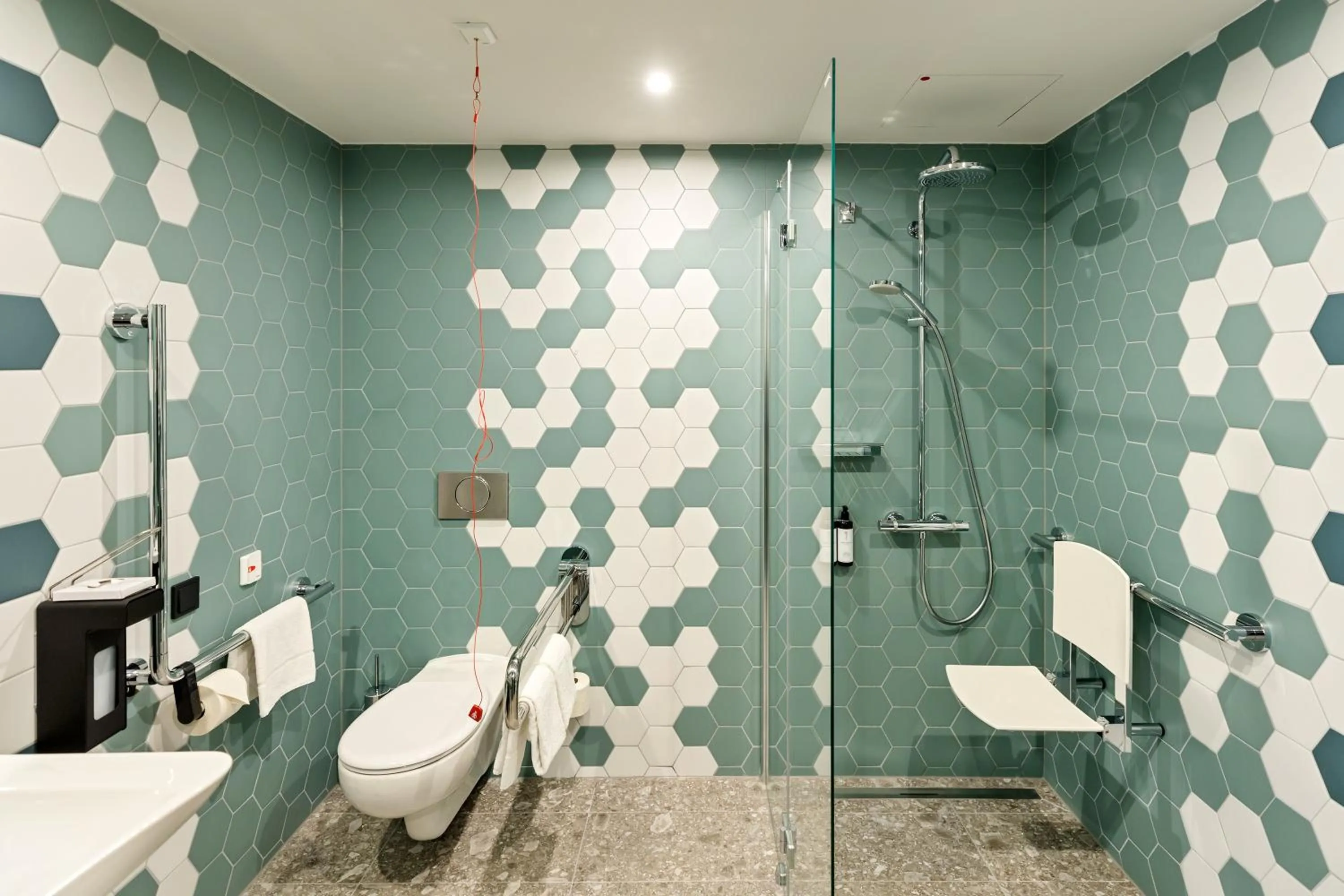 Bathroom in Spark by Hilton Vienna Donaustadt