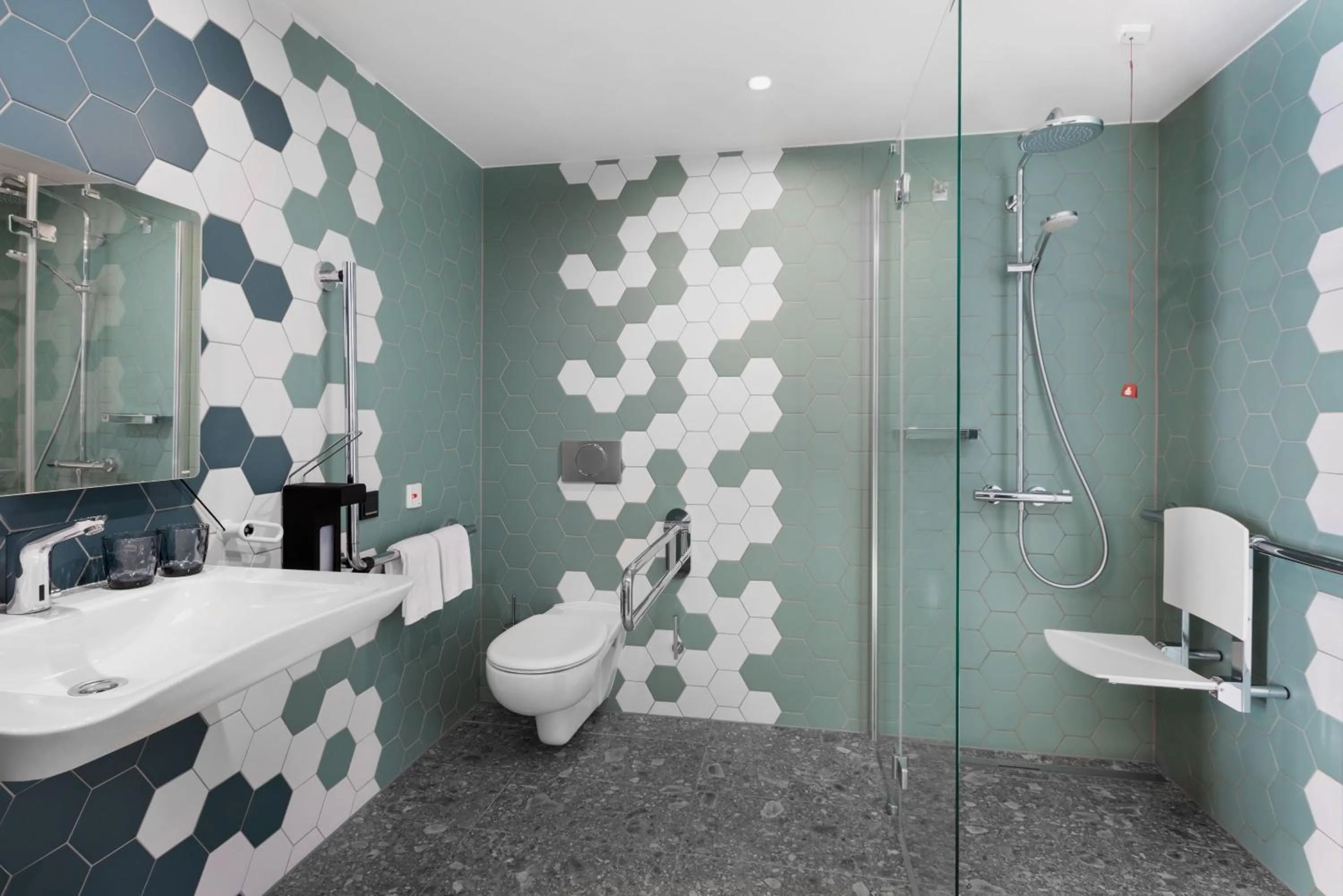 Bathroom in Spark by Hilton Vienna Donaustadt