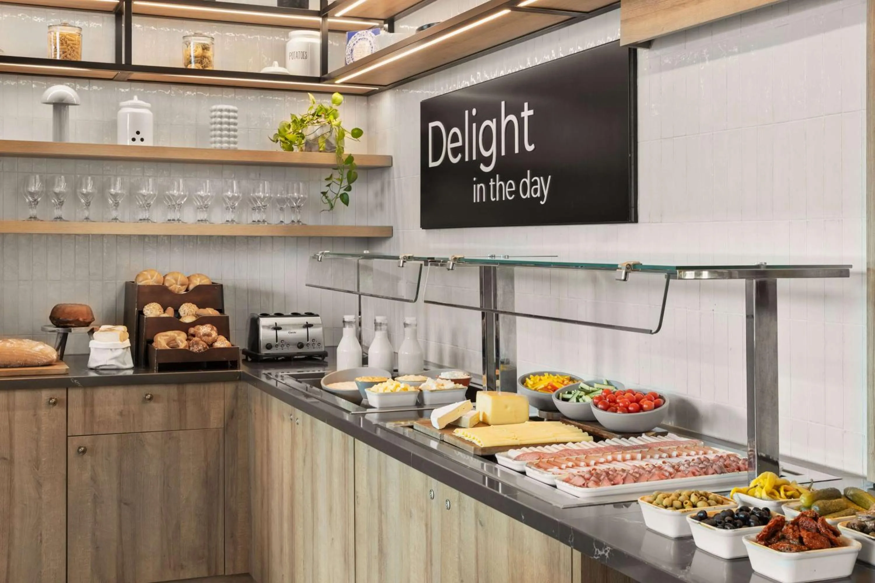 Restaurant/places to eat in Spark by Hilton Vienna Donaustadt