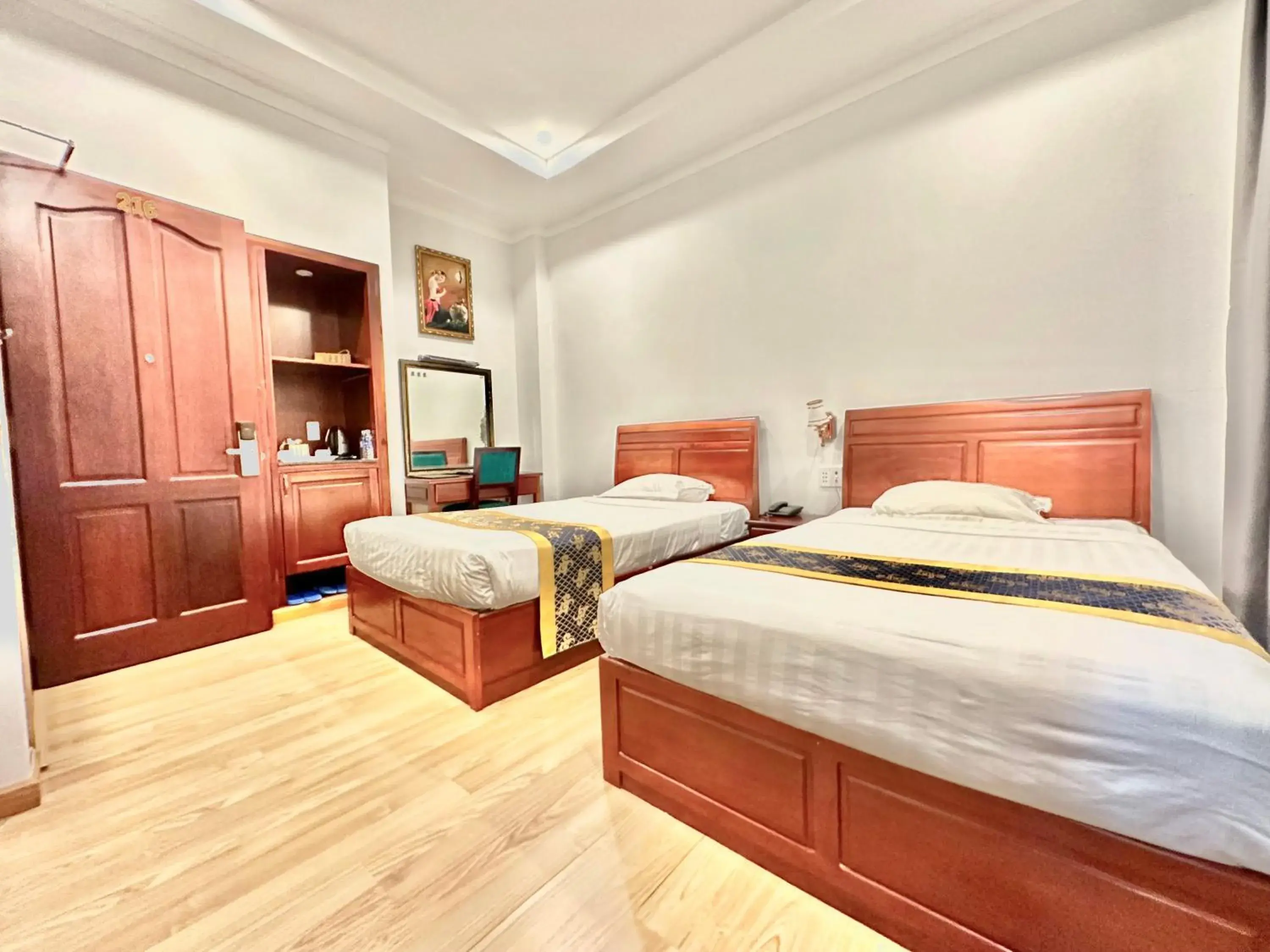 Superior Twin Room in Long Bao Chau Hotel Superior Twin Room in Long Bao Chau Hotel