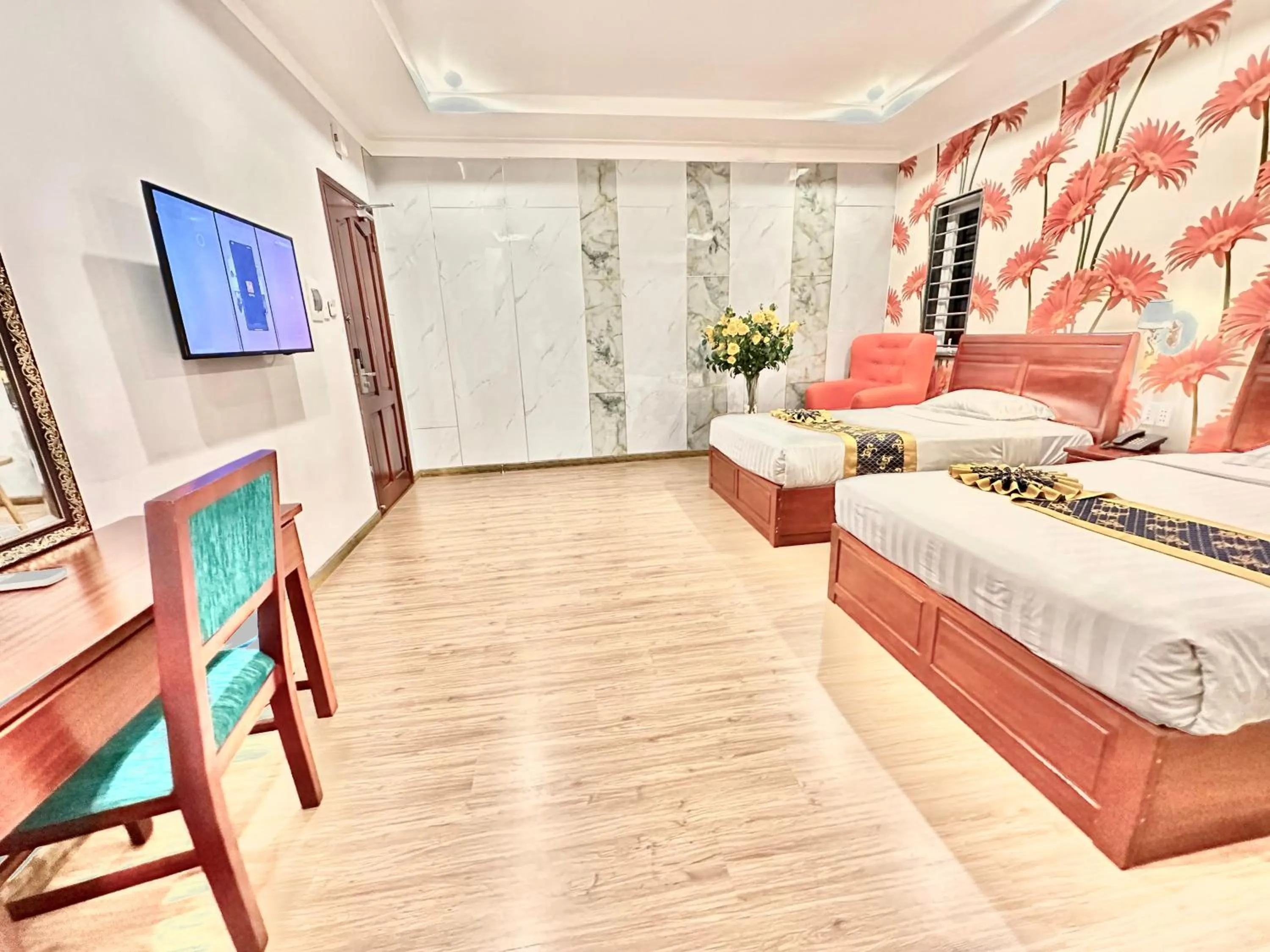 Bed in Long Bao Chau Hotel