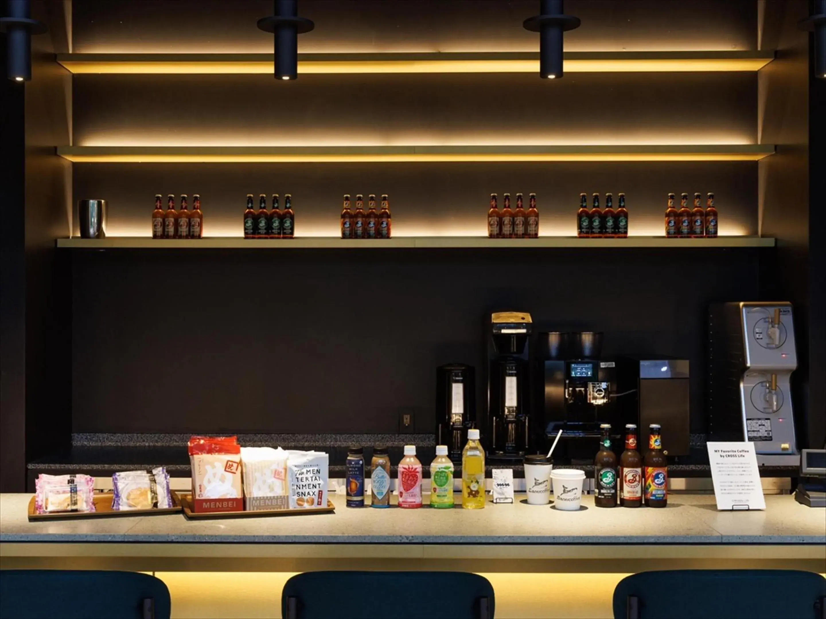 Restaurant/places to eat in CROSS Life Hakata Tenjin Restaurant/places to eat in CROSS Life Hakata Tenjin