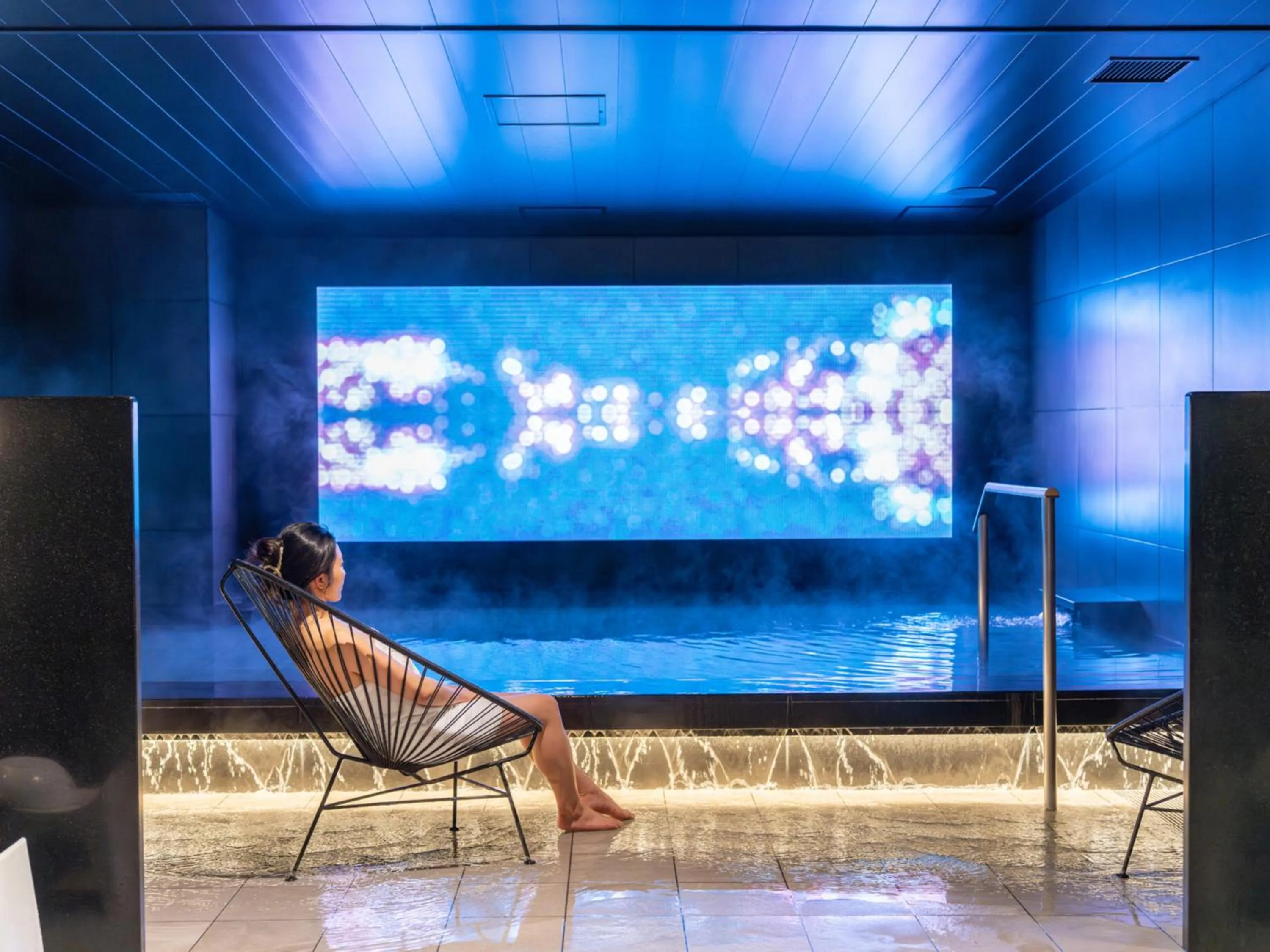 Public Bath in CROSS Life Hakata Tenjin