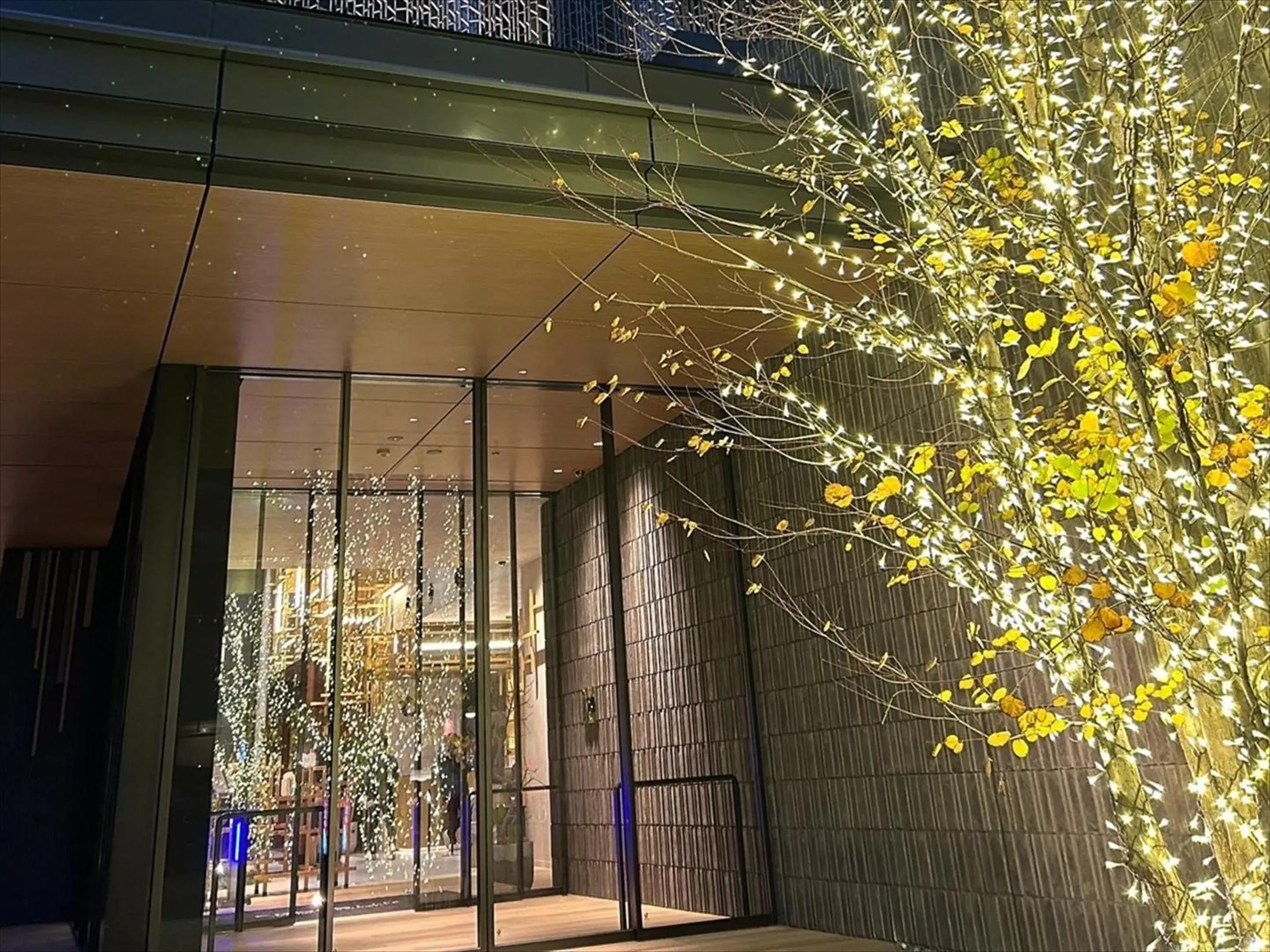 Property building in CROSS Life Hakata Tenjin Property building in CROSS Life Hakata Tenjin