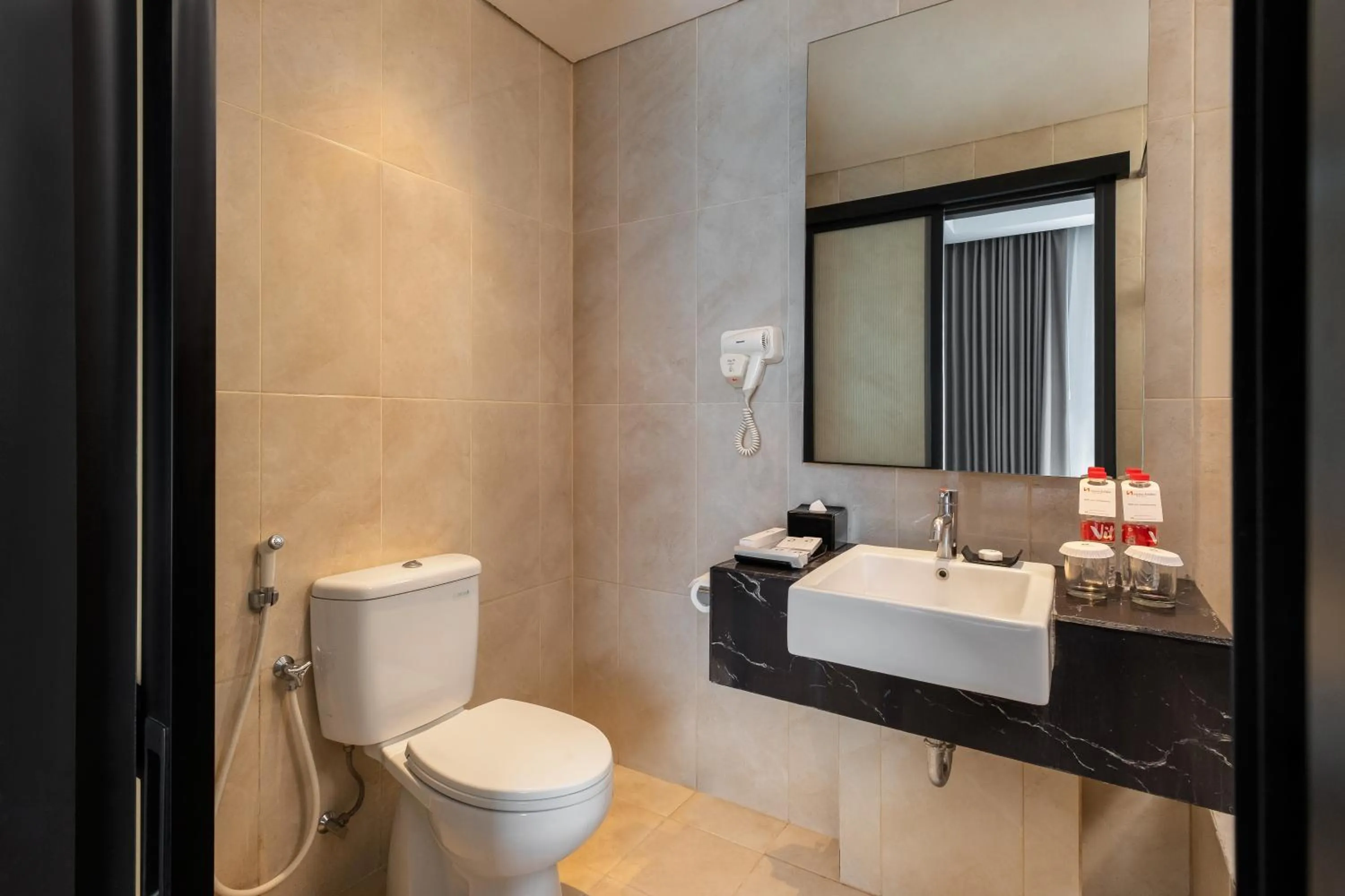 Bathroom in Swiss-Belinn Malang
