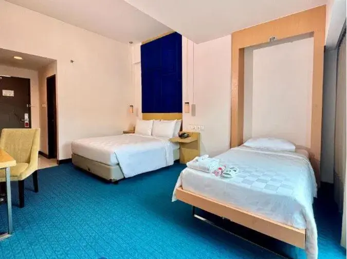 Bedroom, Bed in Swiss-Belinn Malang Bedroom, Bed in Swiss-Belinn Malang