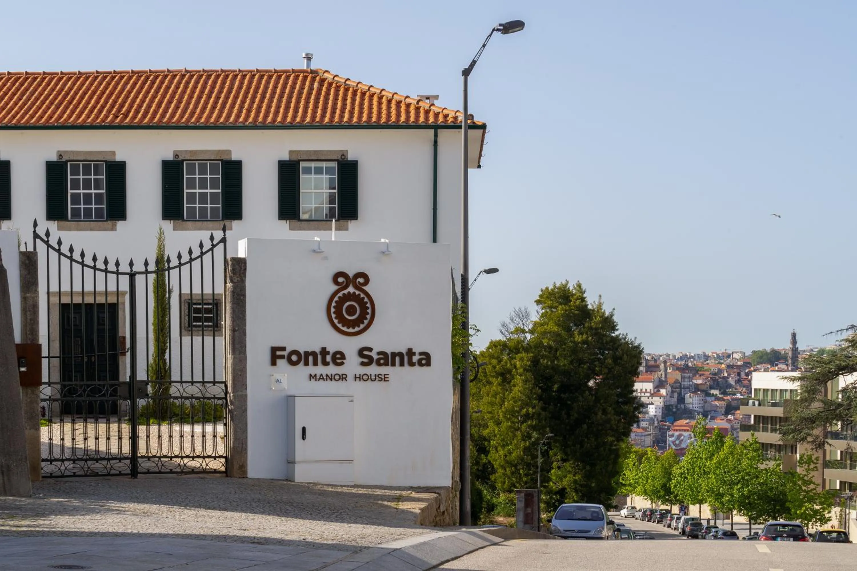 Property building in FONTE SANTA Manor House