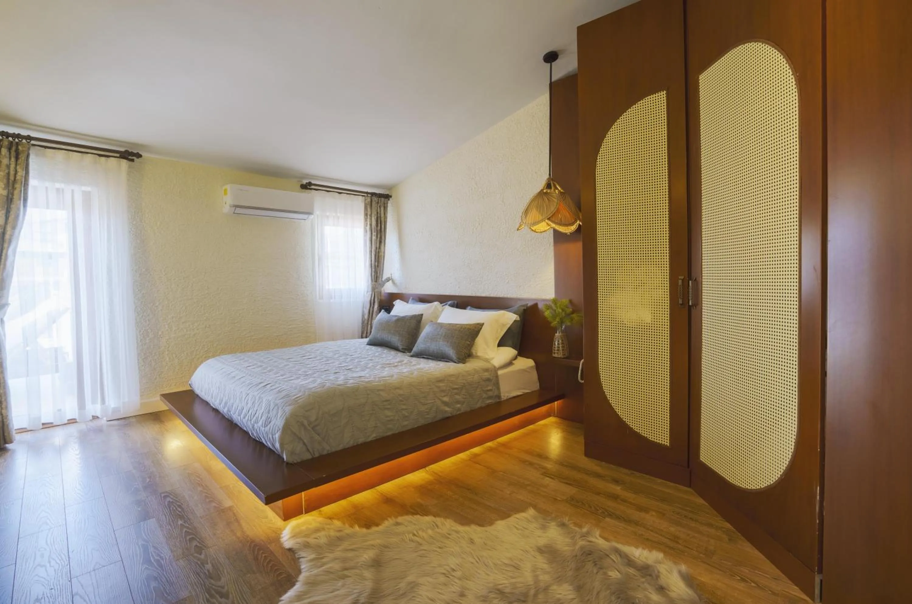 Bedroom, Bed in Qinn Hotel