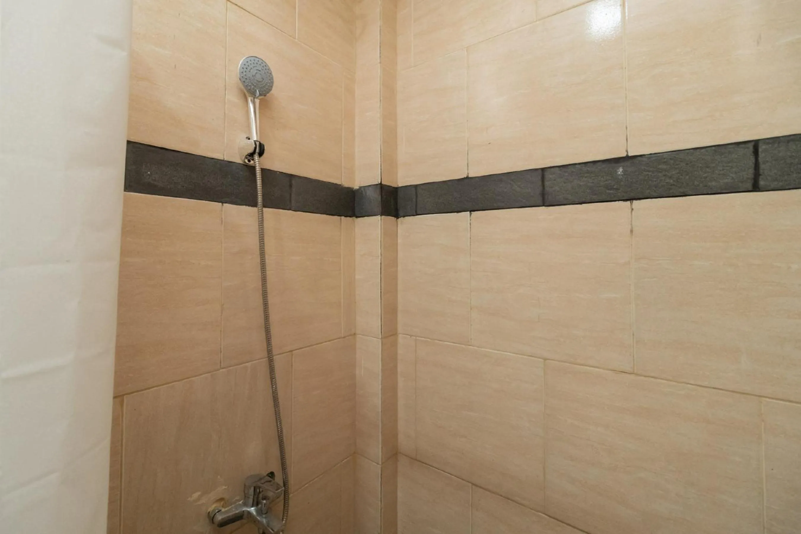 RedDoorz @ Jalan Srikandi Pekanbaru