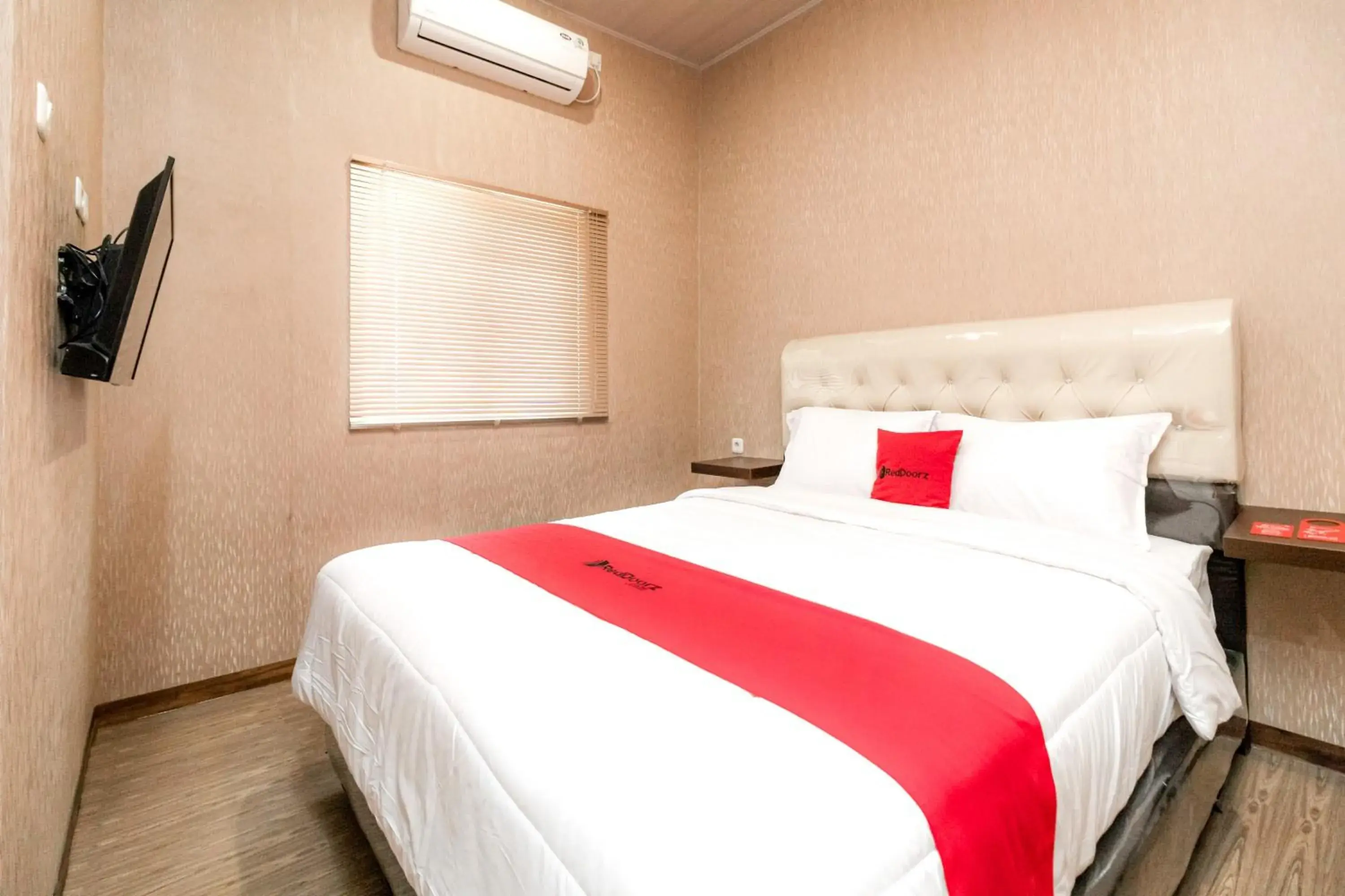 Bedroom, Bed in RedDoorz @ Jalan Srikandi Pekanbaru Bedroom, Bed in RedDoorz @ Jalan Srikandi Pekanbaru