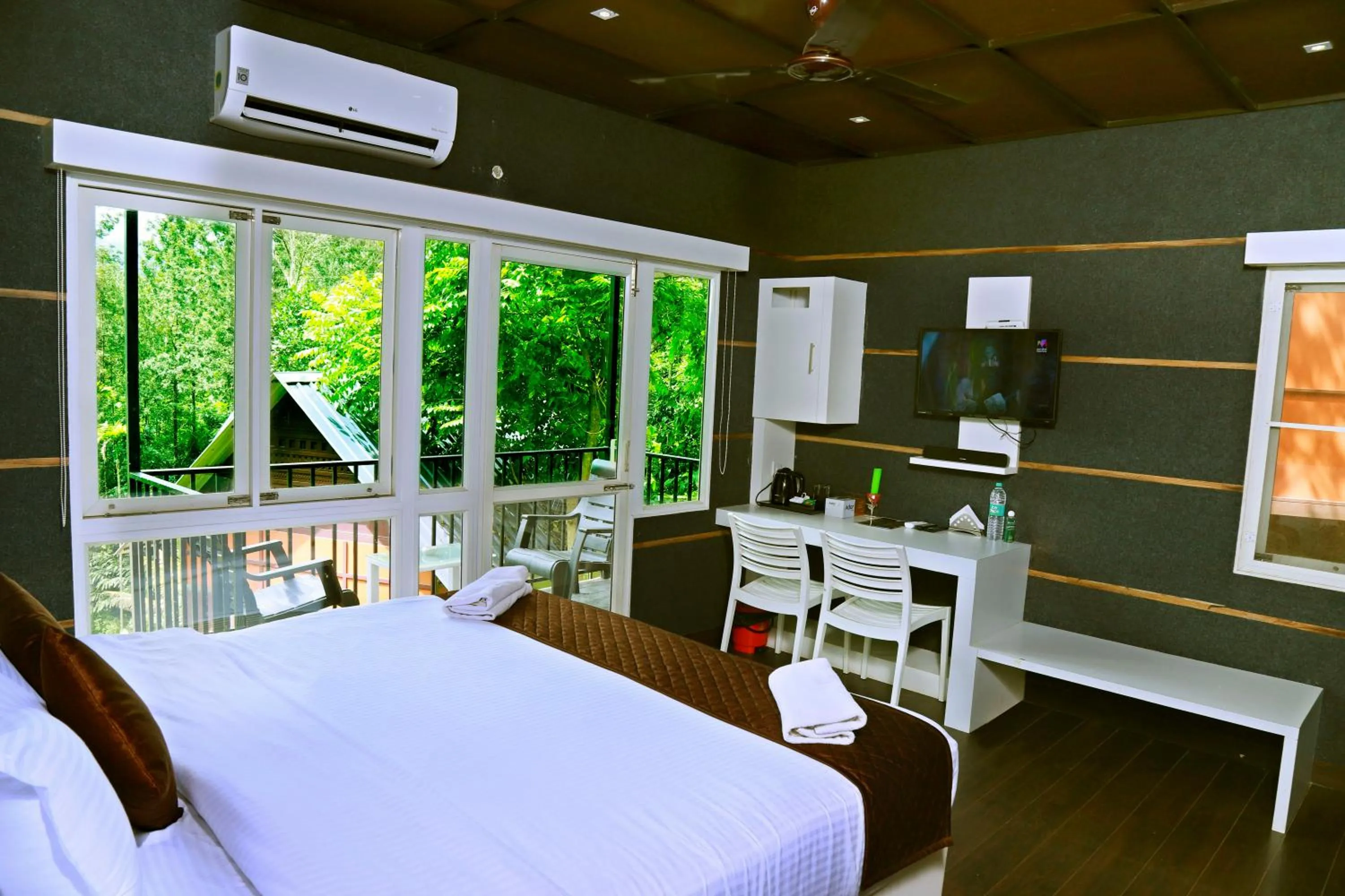View (from property/room), Bed in Santhi Hill View Resort