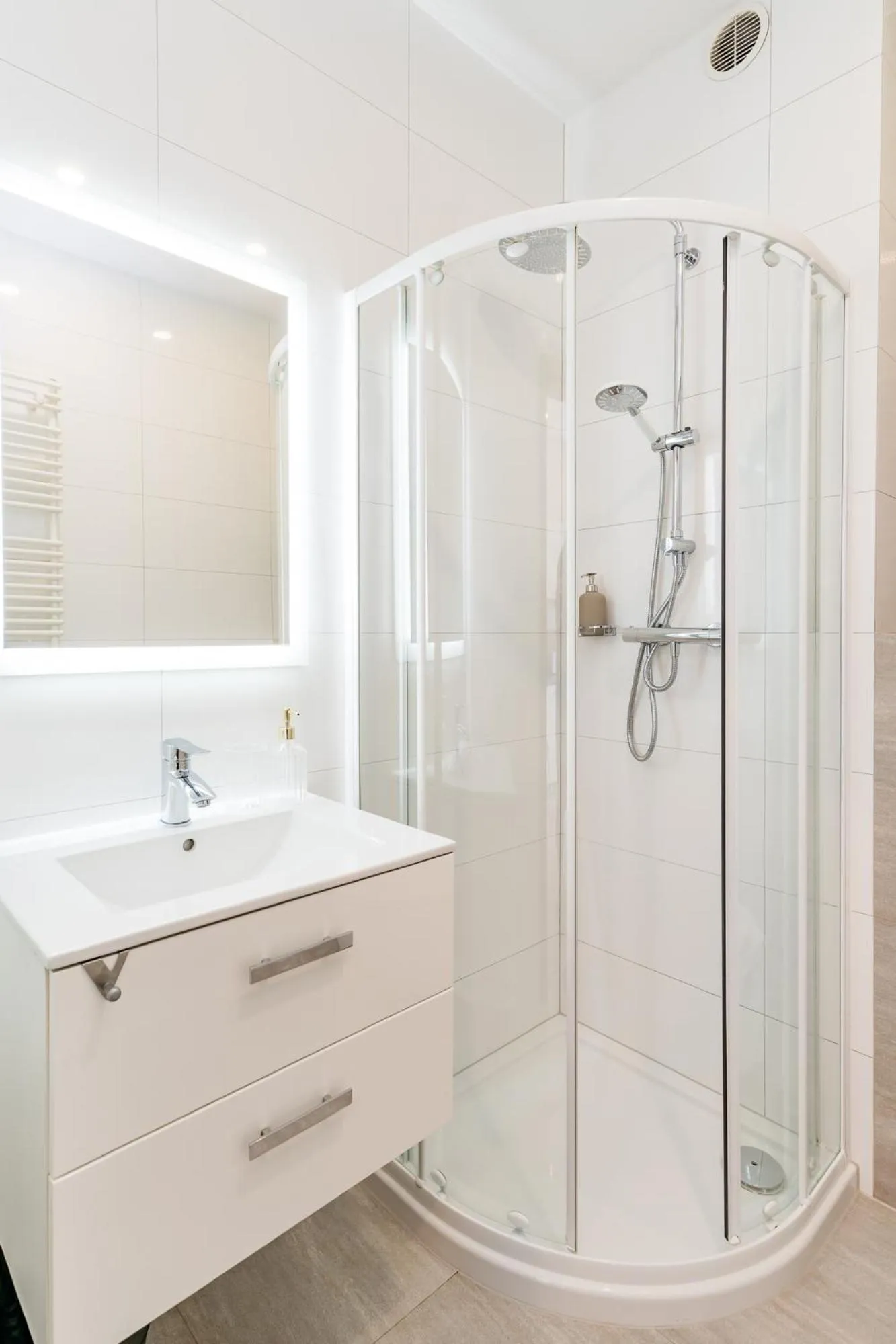 Bathroom in Bright Apartments - LoftAffair