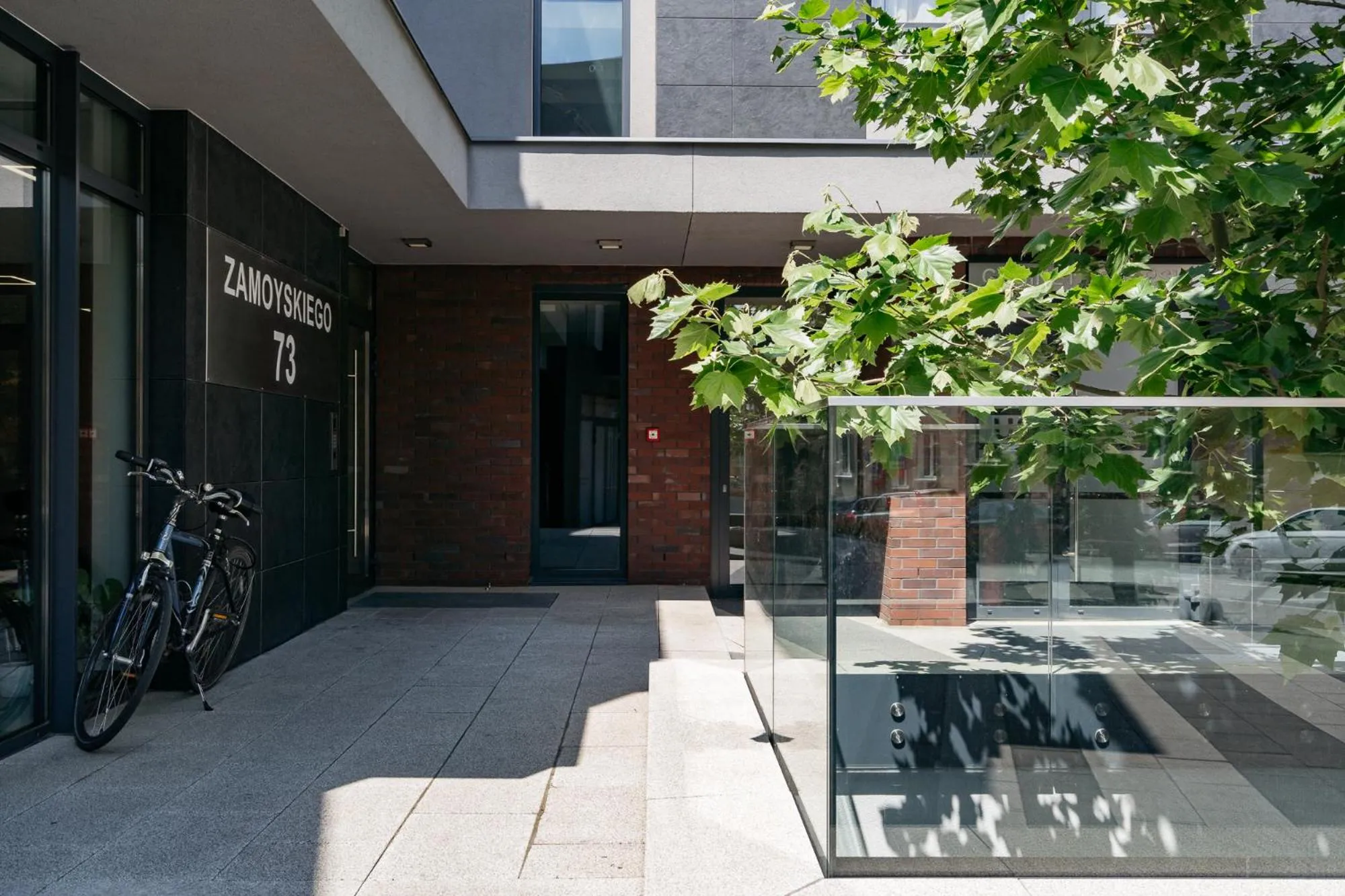 Property building in Bright Apartments - LoftAffair