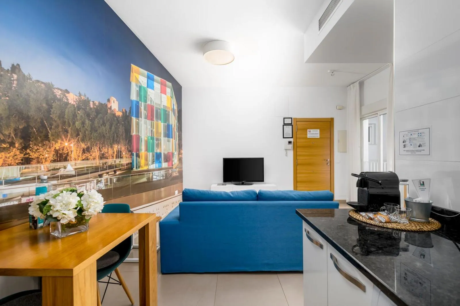 Kitchen or kitchenette in Suites Del Pintor