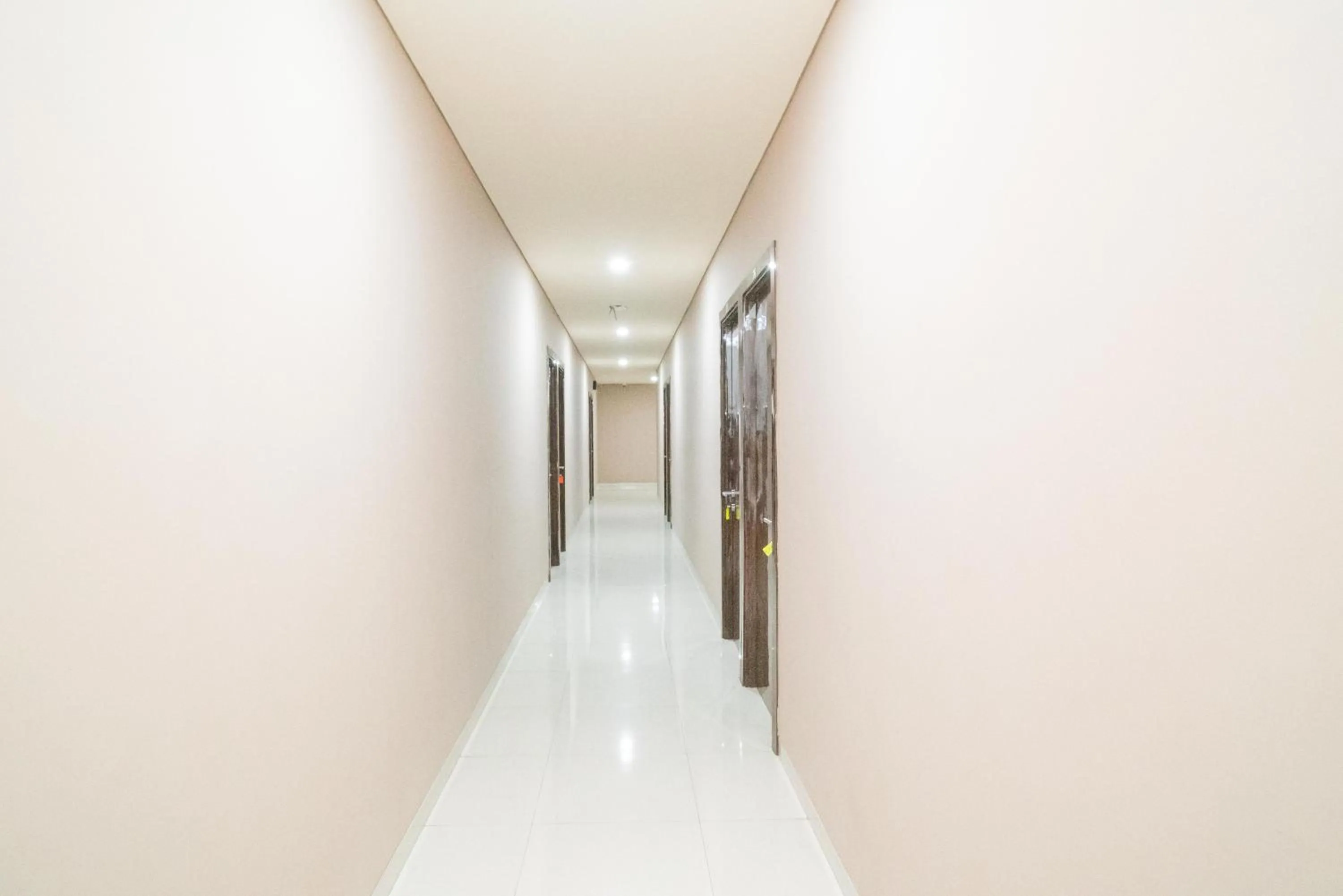 Property building in RedDoorz Plus @ Jalan Pemuda Timur Bojonegoro