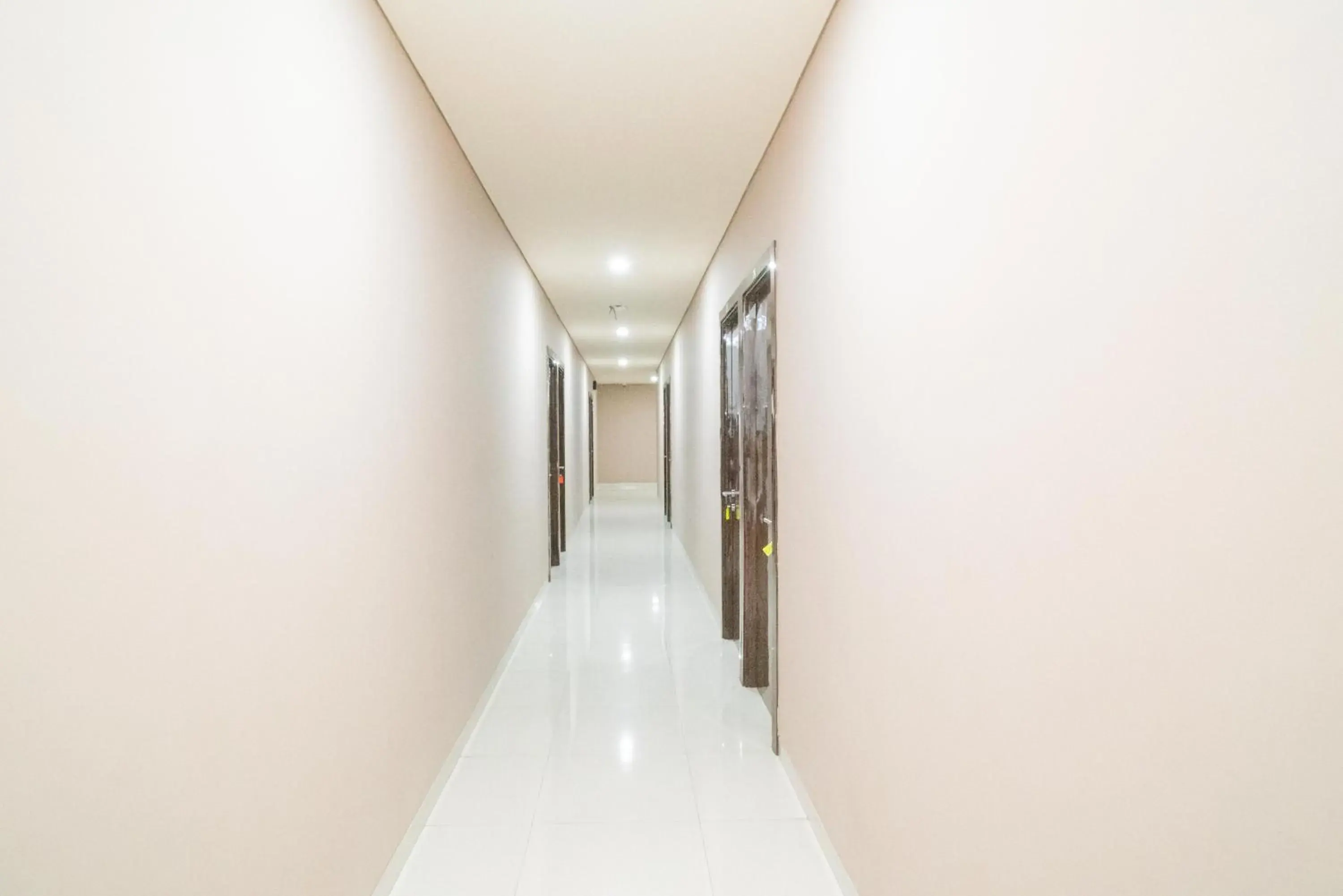 Property building in RedDoorz Plus @ Jalan Pemuda Timur Bojonegoro Property building in RedDoorz Plus @ Jalan Pemuda Timur Bojonegoro