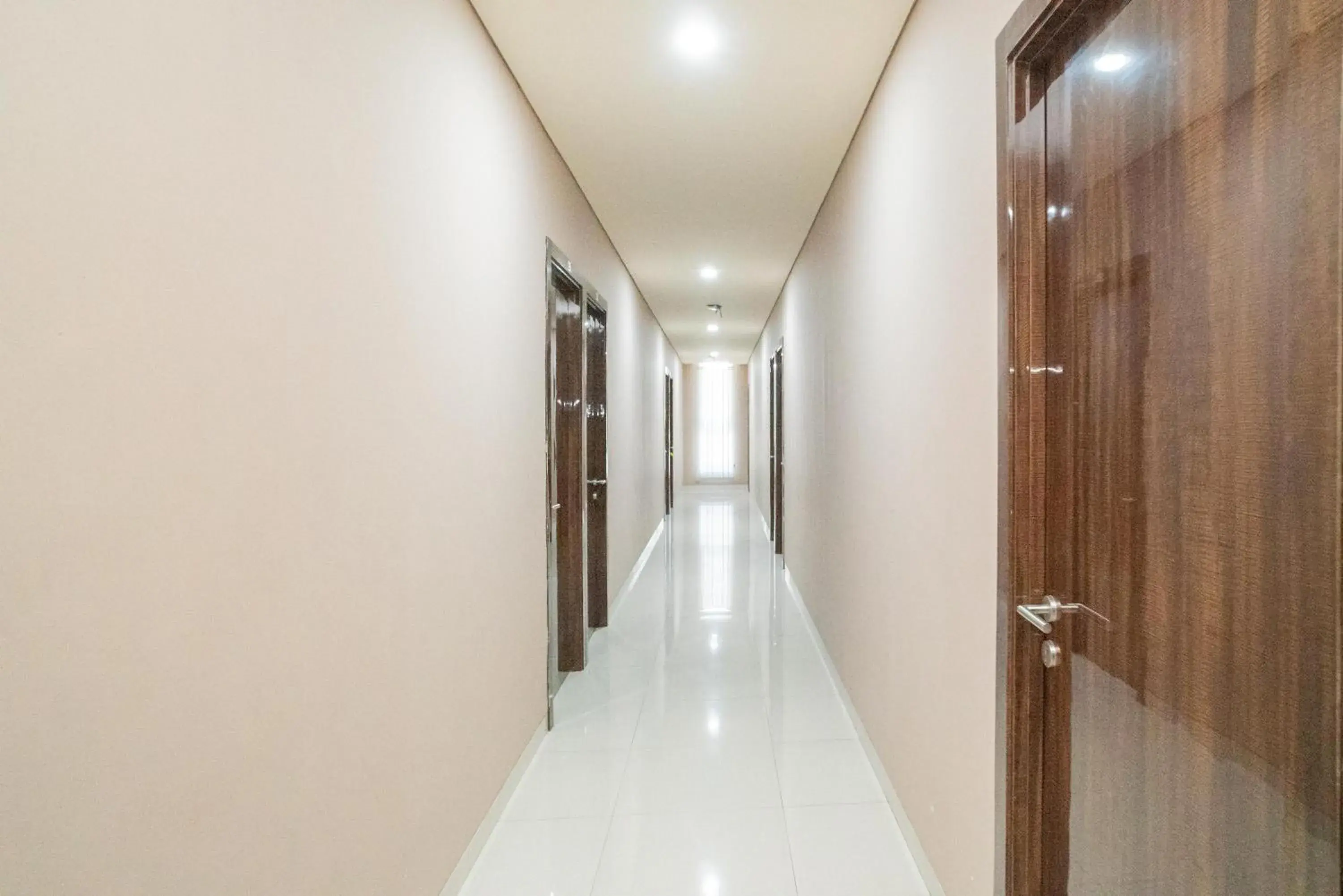 Property building in RedDoorz Plus @ Jalan Pemuda Timur Bojonegoro Property building in RedDoorz Plus @ Jalan Pemuda Timur Bojonegoro