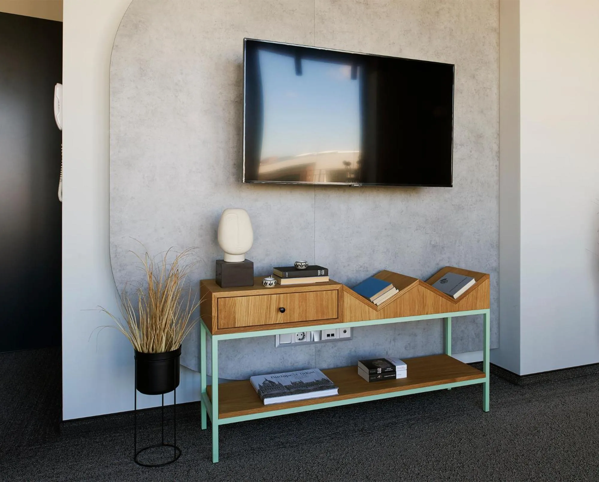 Photo of the whole room in SmartApart