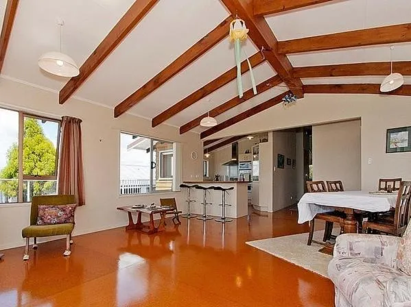 Views on Rimu - Whitianga Holiday Home