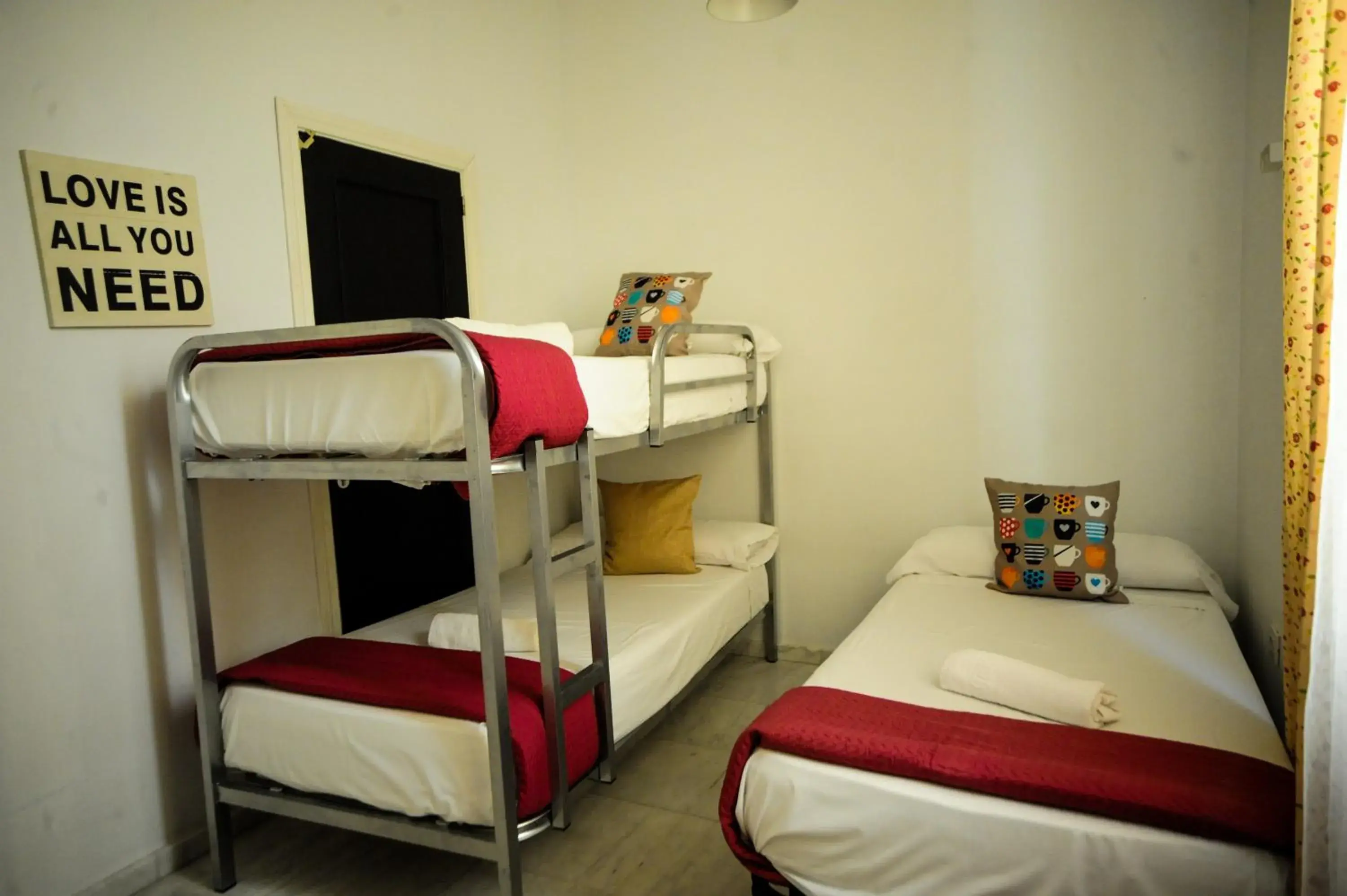 Triple Room in La Flamenka Hostel Triple Room in La Flamenka Hostel