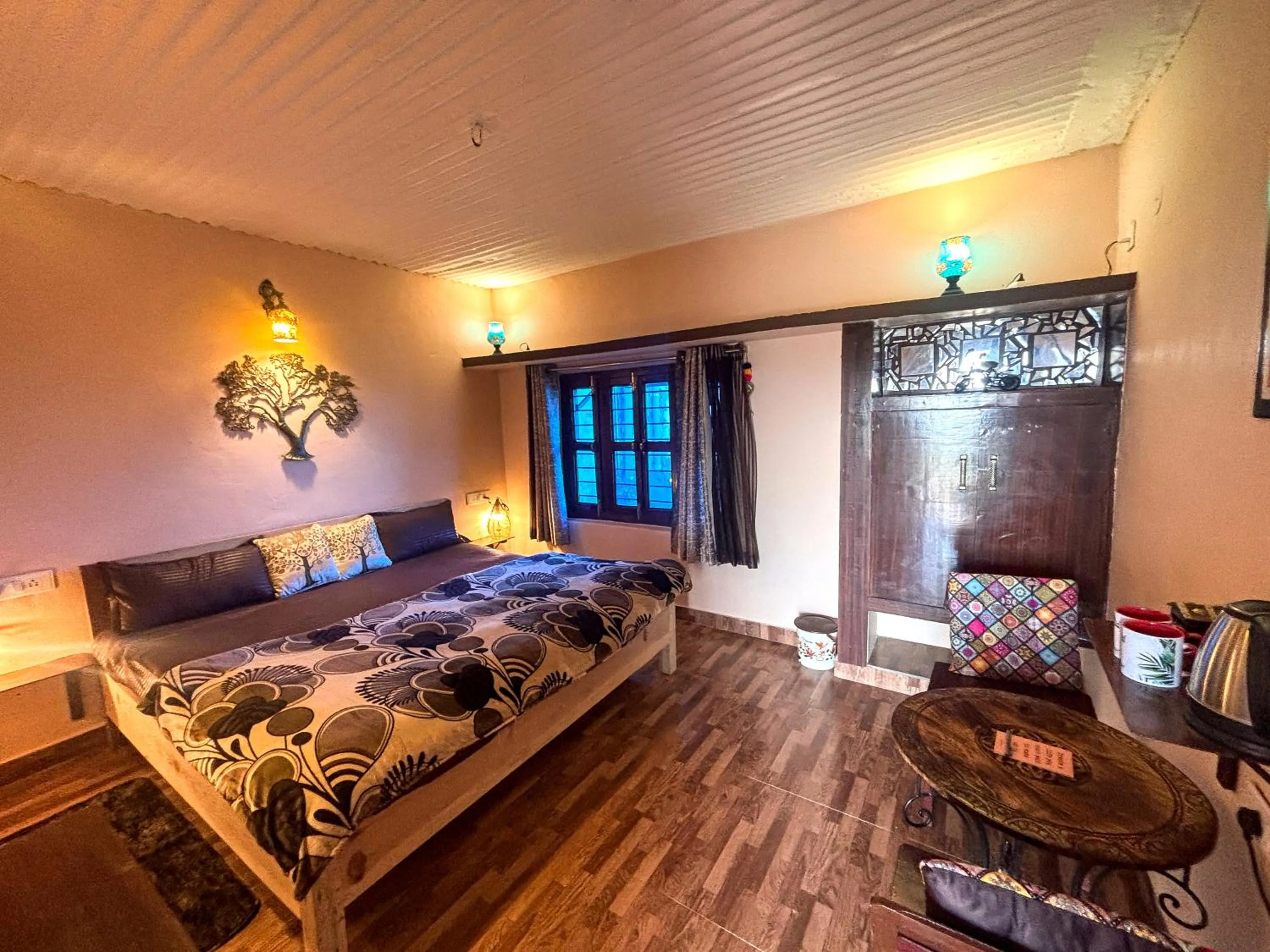 Bed in Traveller Hive Kasar Devi