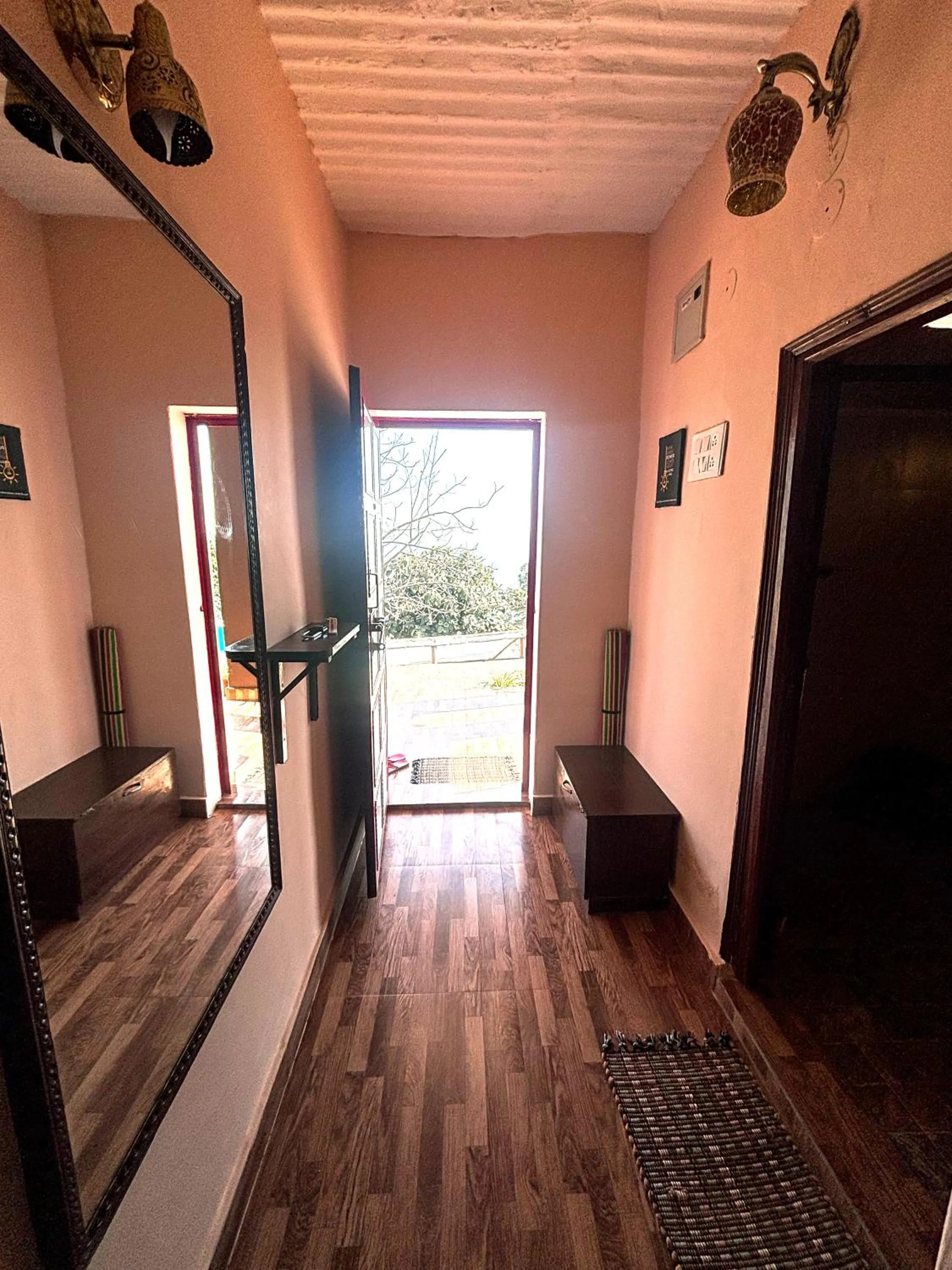 Living room in Traveller Hive Kasar Devi