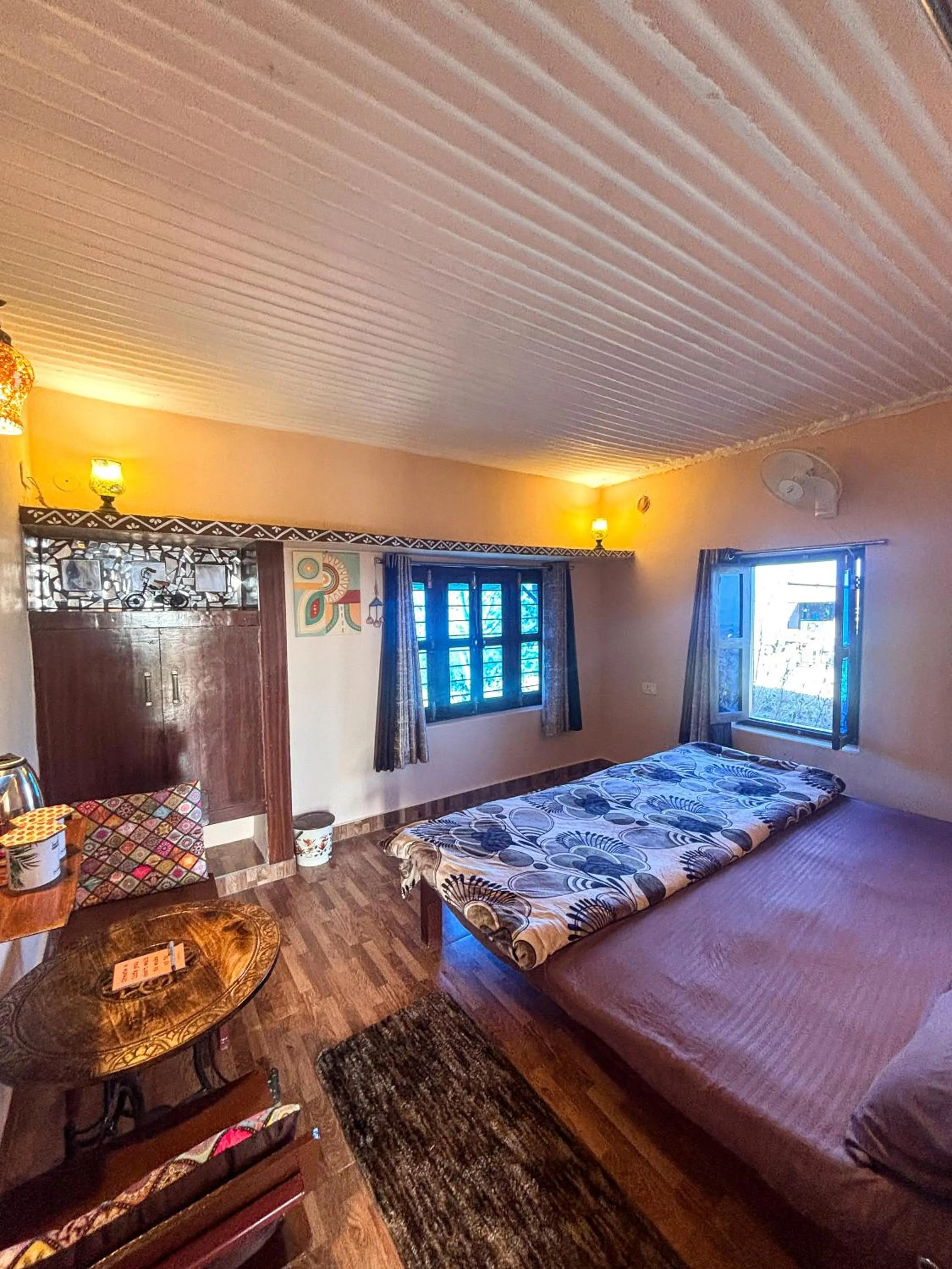 Bed in Traveller Hive Kasar Devi