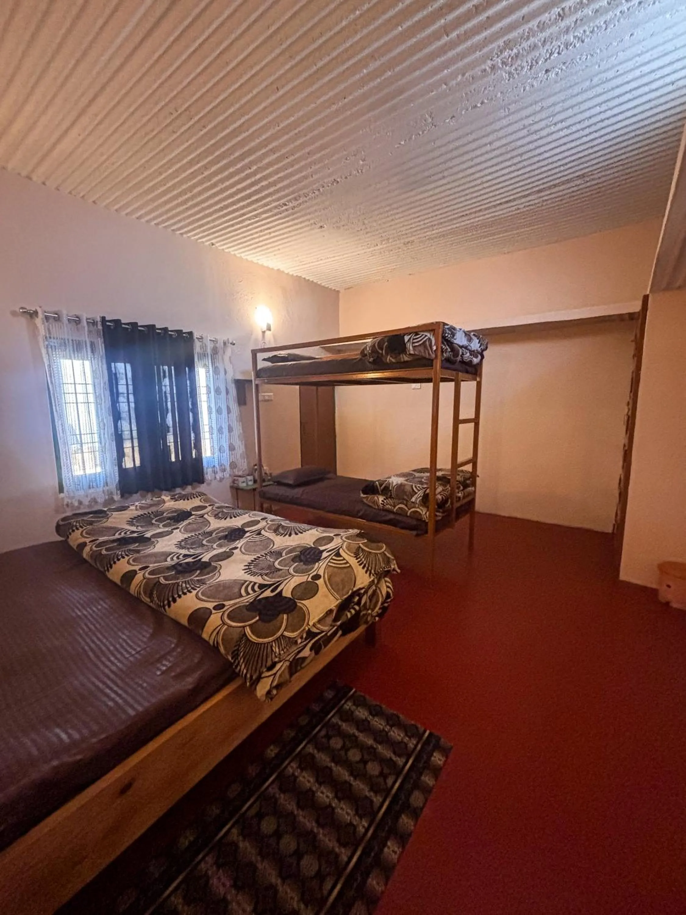 Bed in Traveller Hive Kasar Devi