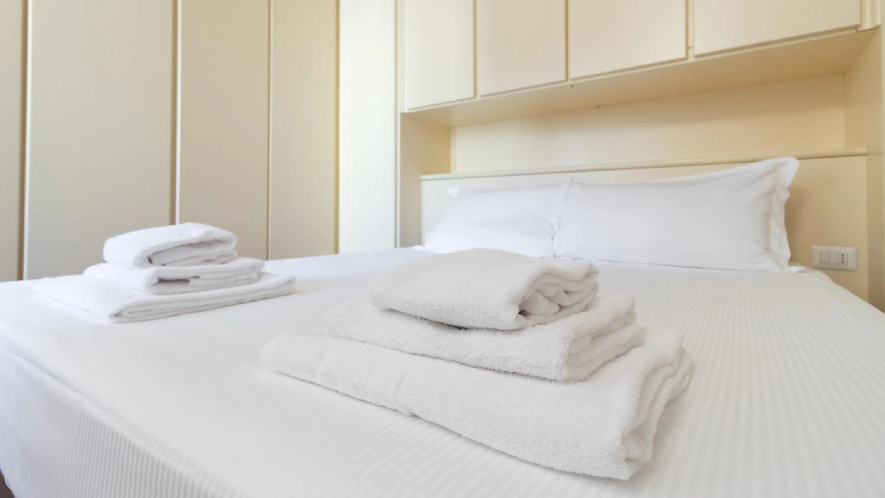 Other, Bed in Italianway Easy - Garibaldi 40