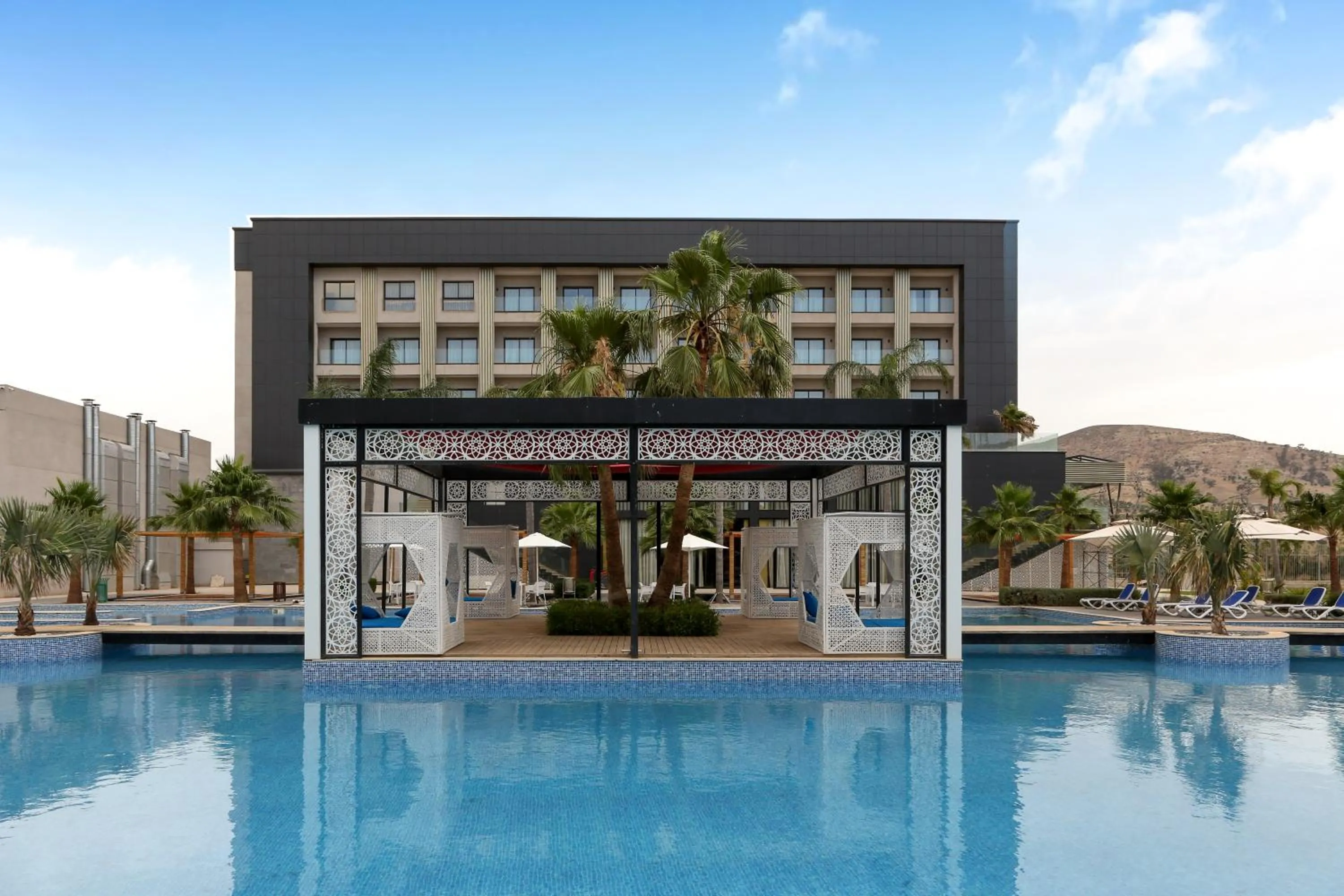 Swimming pool in Oriental Palace by Agora Complex