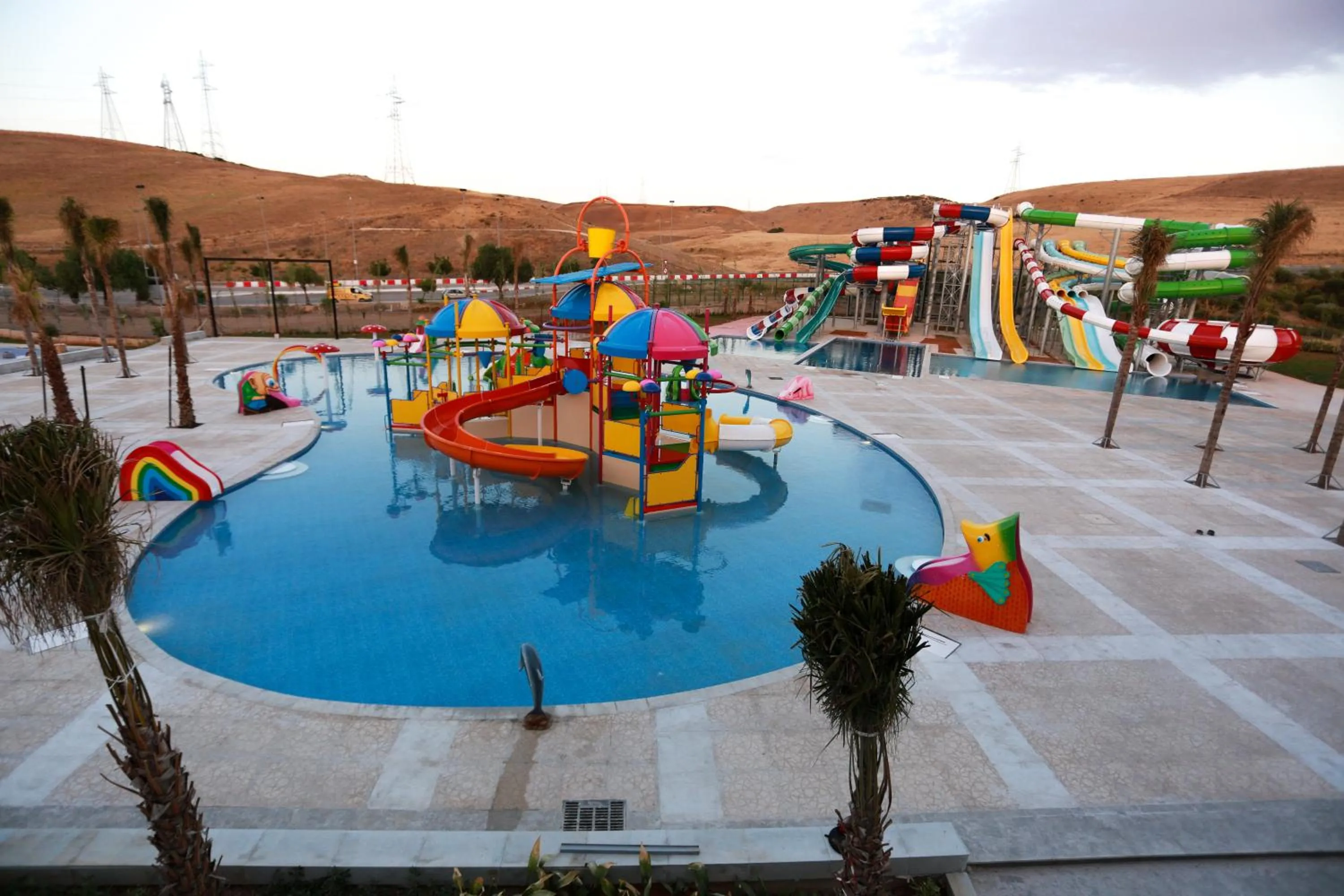 Swimming pool in Oriental Palace by Agora Complex