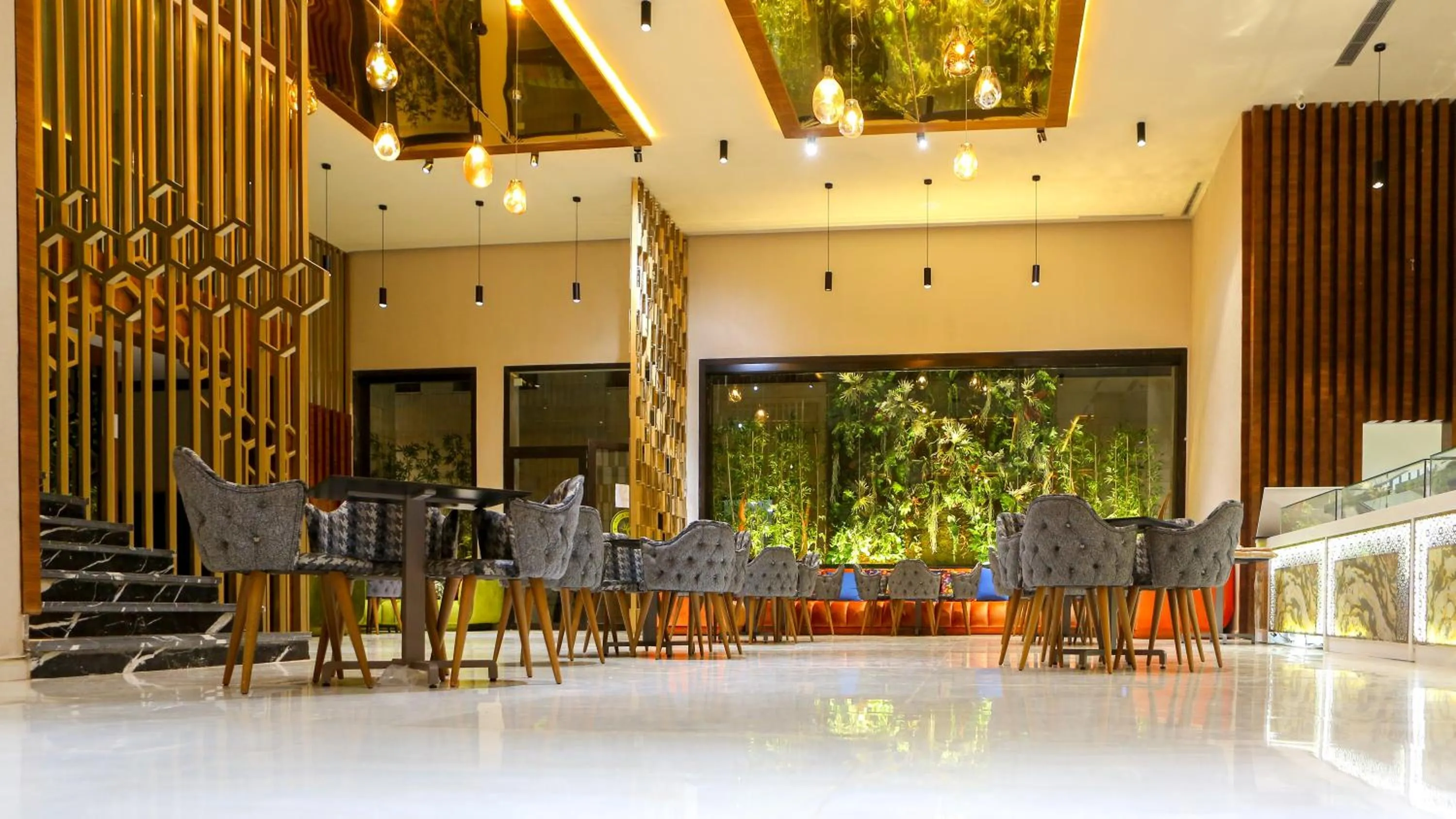 Restaurant/places to eat in Oriental Palace by Agora Complex