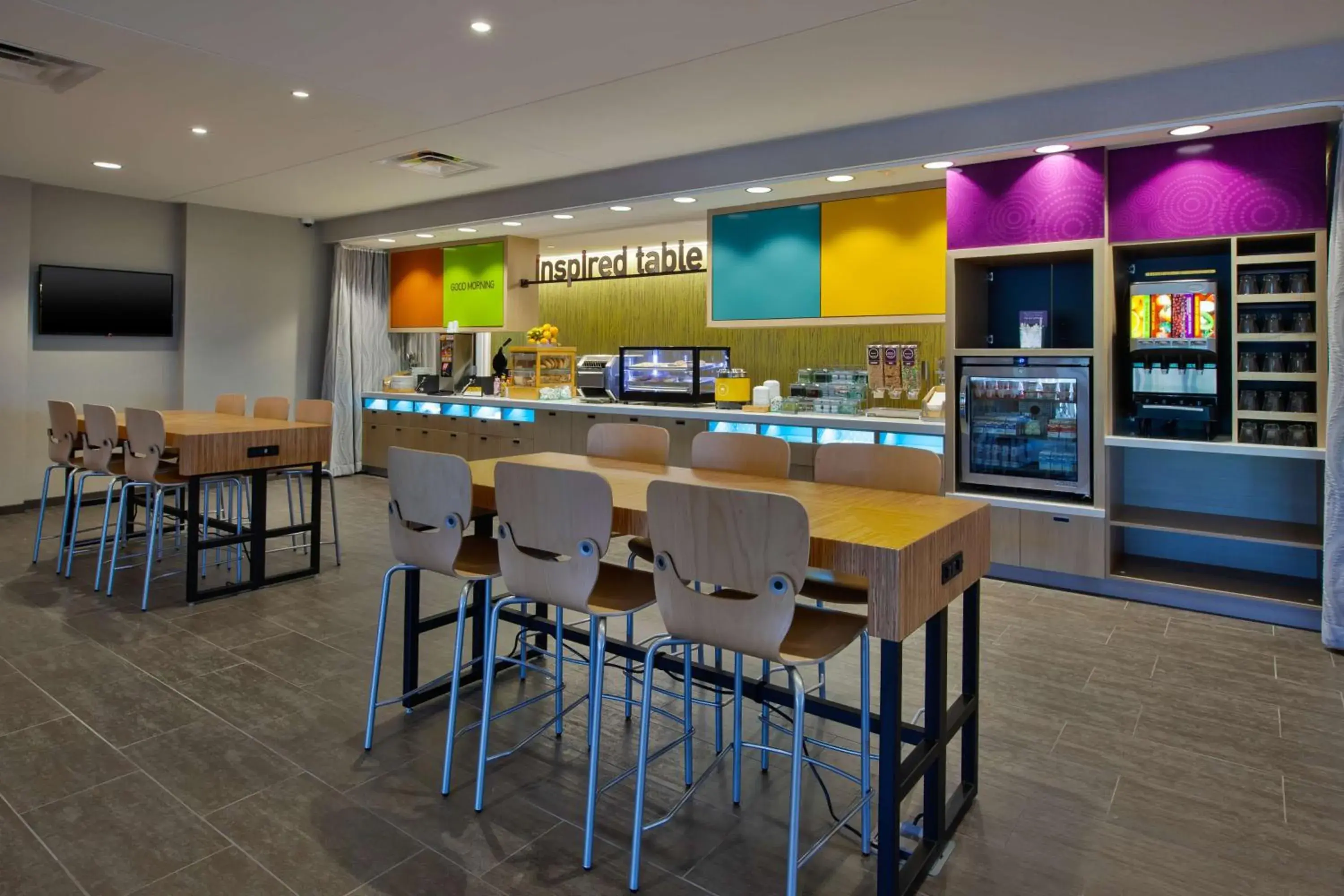 Breakfast in Home2 Suites By Hilton Grand Rapids South Breakfast in Home2 Suites By Hilton Grand Rapids South
