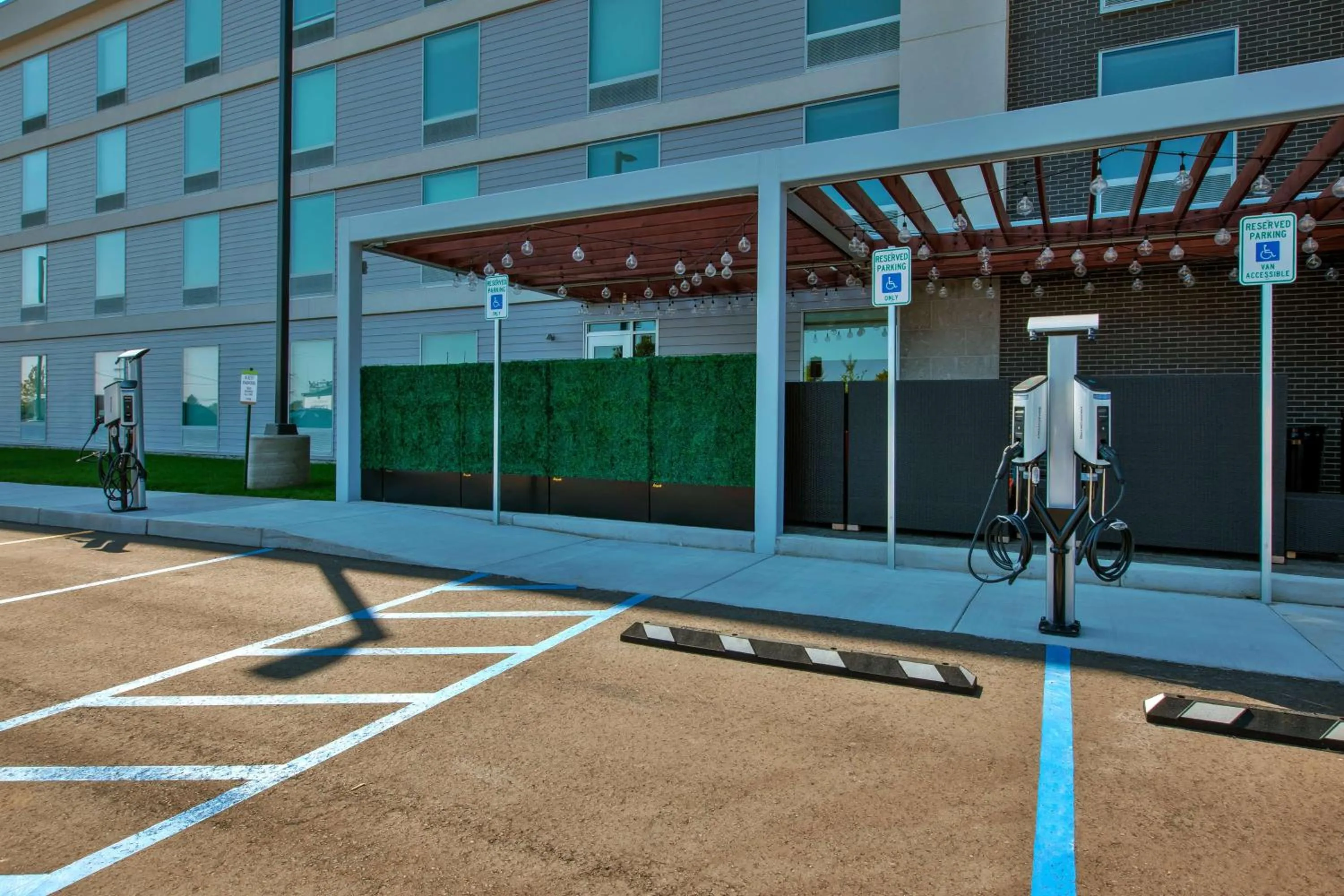 Property building in Home2 Suites By Hilton Grand Rapids South