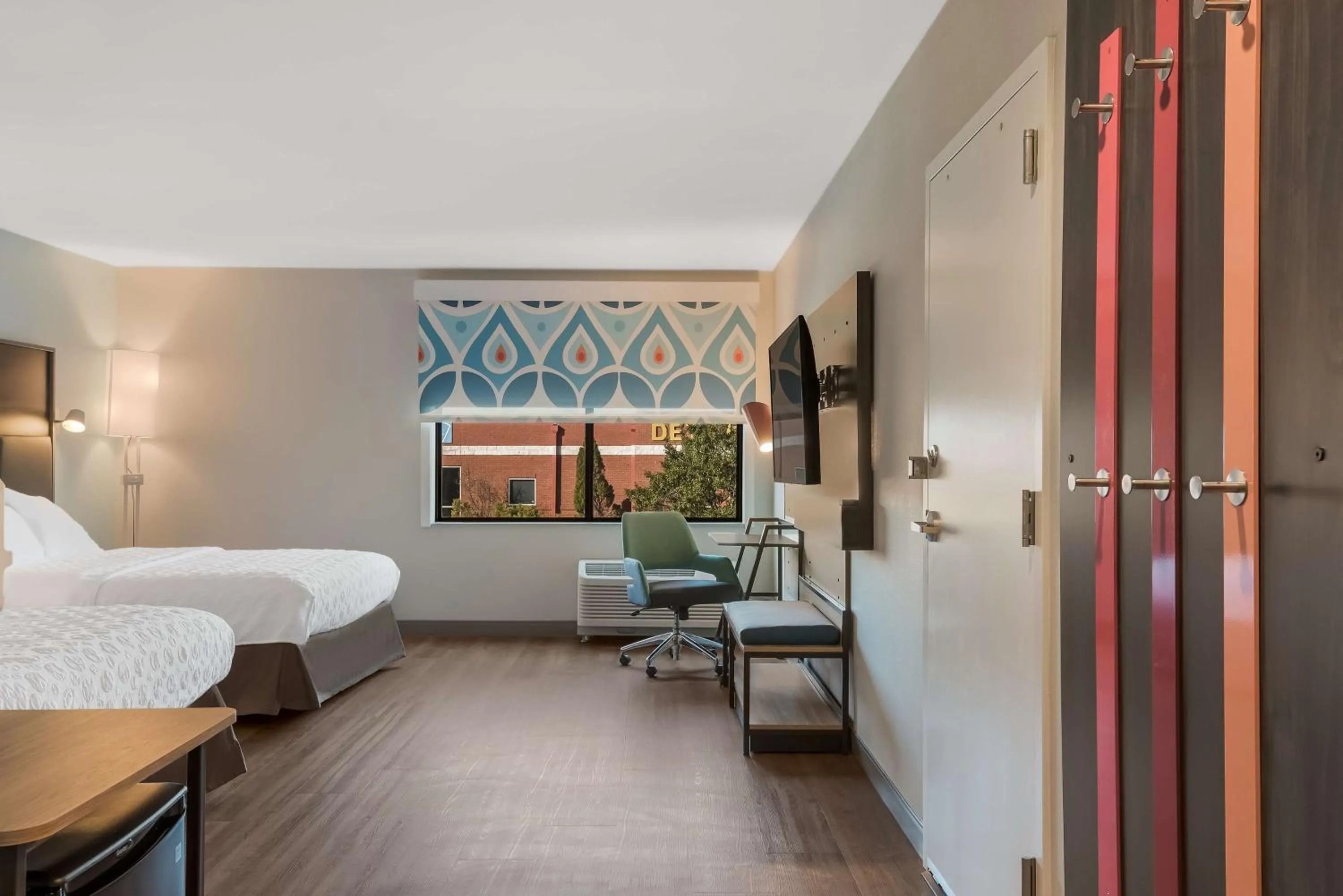 Bedroom, Bed in Tru By Hilton Greensboro, Nc