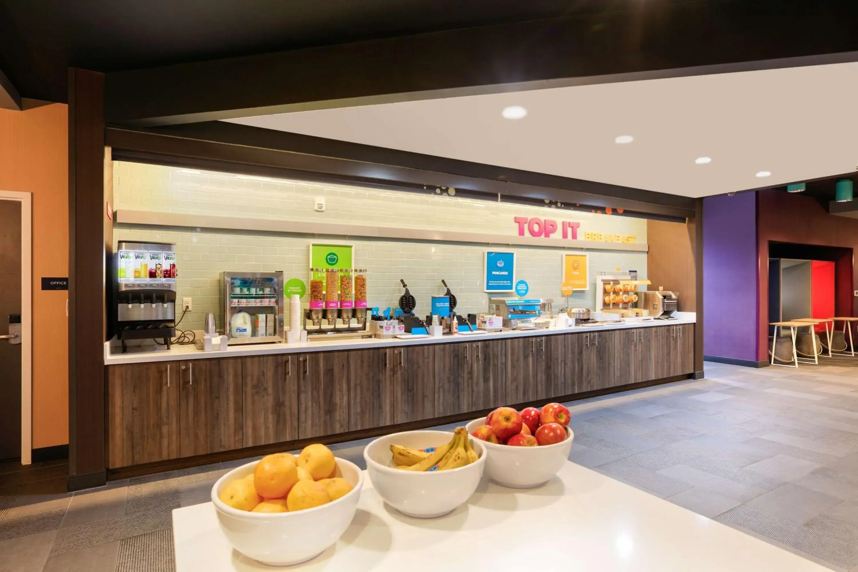 Breakfast in Tru By Hilton San Antonio At The Rim, Tx Breakfast in Tru By Hilton San Antonio At The Rim, Tx