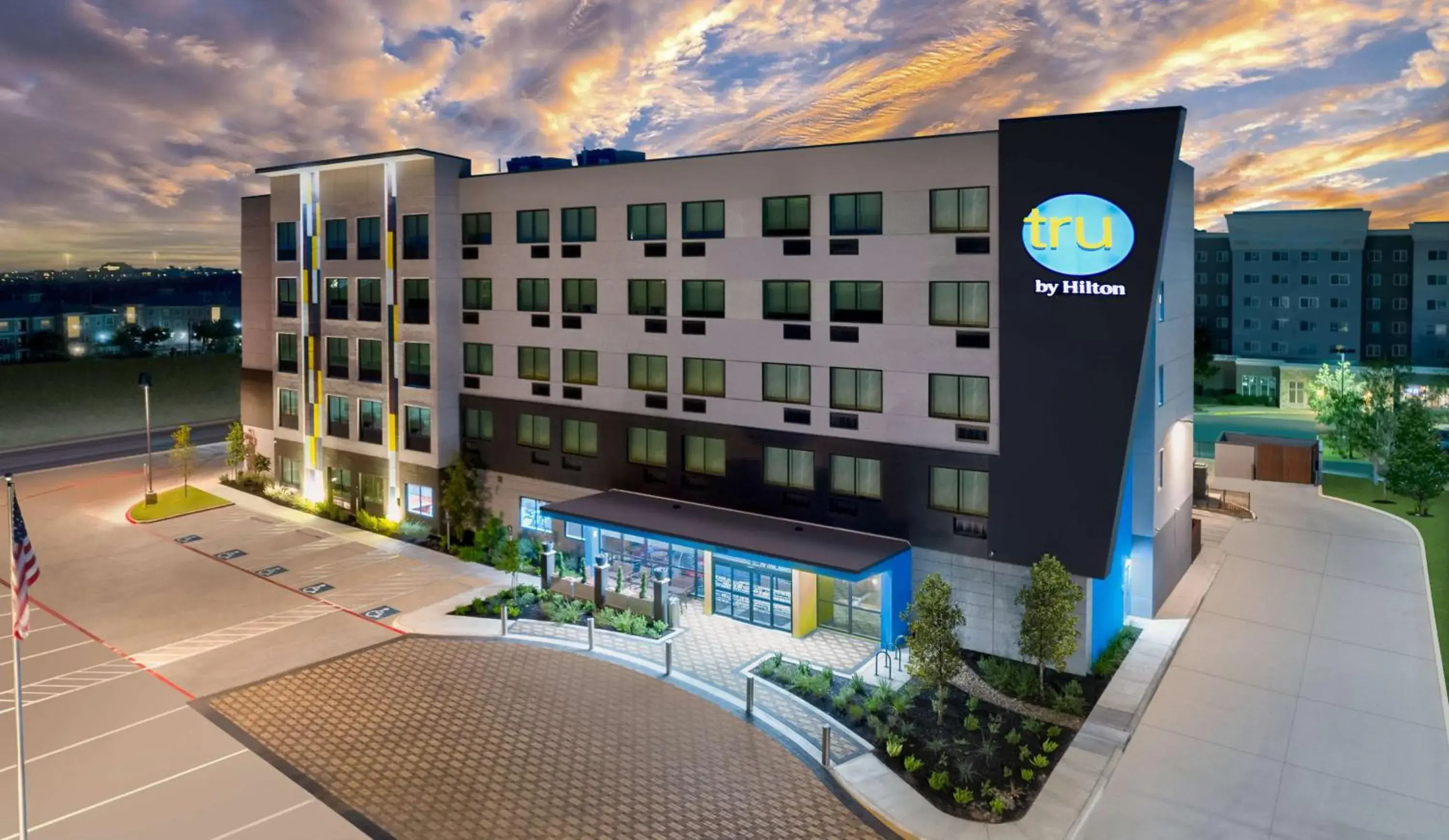 Property building in Tru By Hilton San Antonio At The Rim, Tx Property building in Tru By Hilton San Antonio At The Rim, Tx