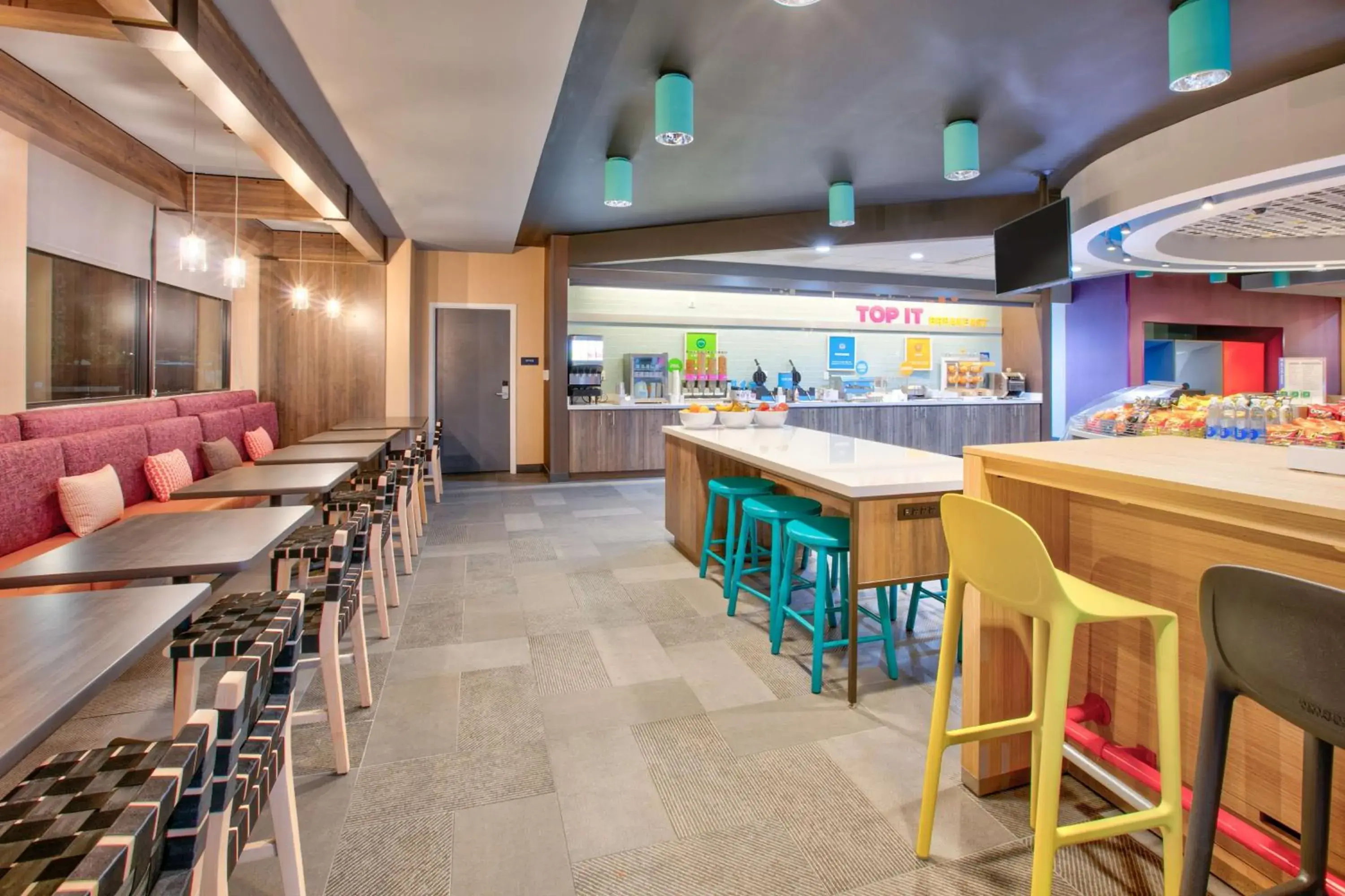 Breakfast in Tru By Hilton San Antonio At The Rim, Tx Breakfast in Tru By Hilton San Antonio At The Rim, Tx