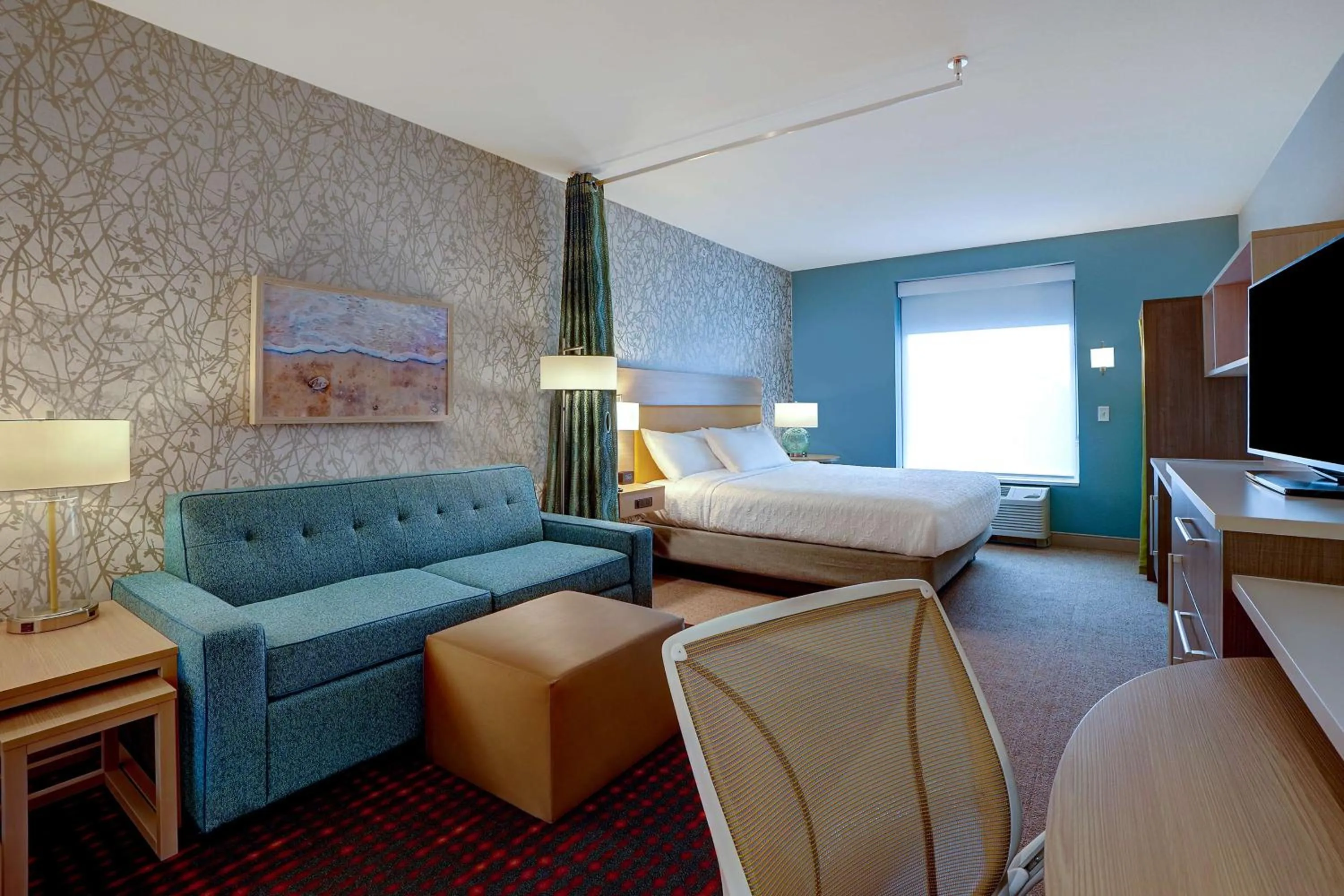 Bed in Home2 Suites By Hilton Lakewood Ranch