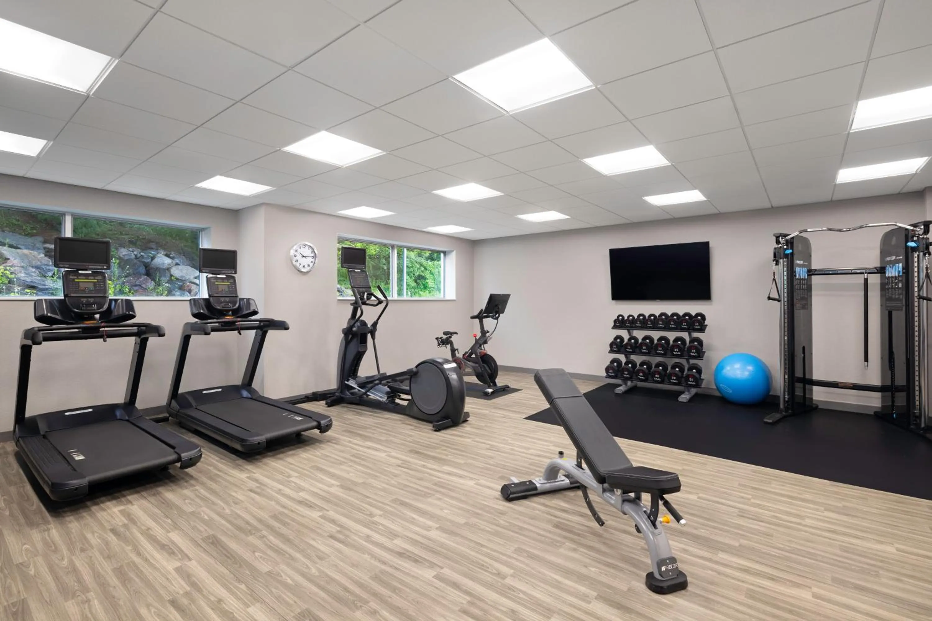 Fitness centre/facilities in Hampton Inn Midland, On