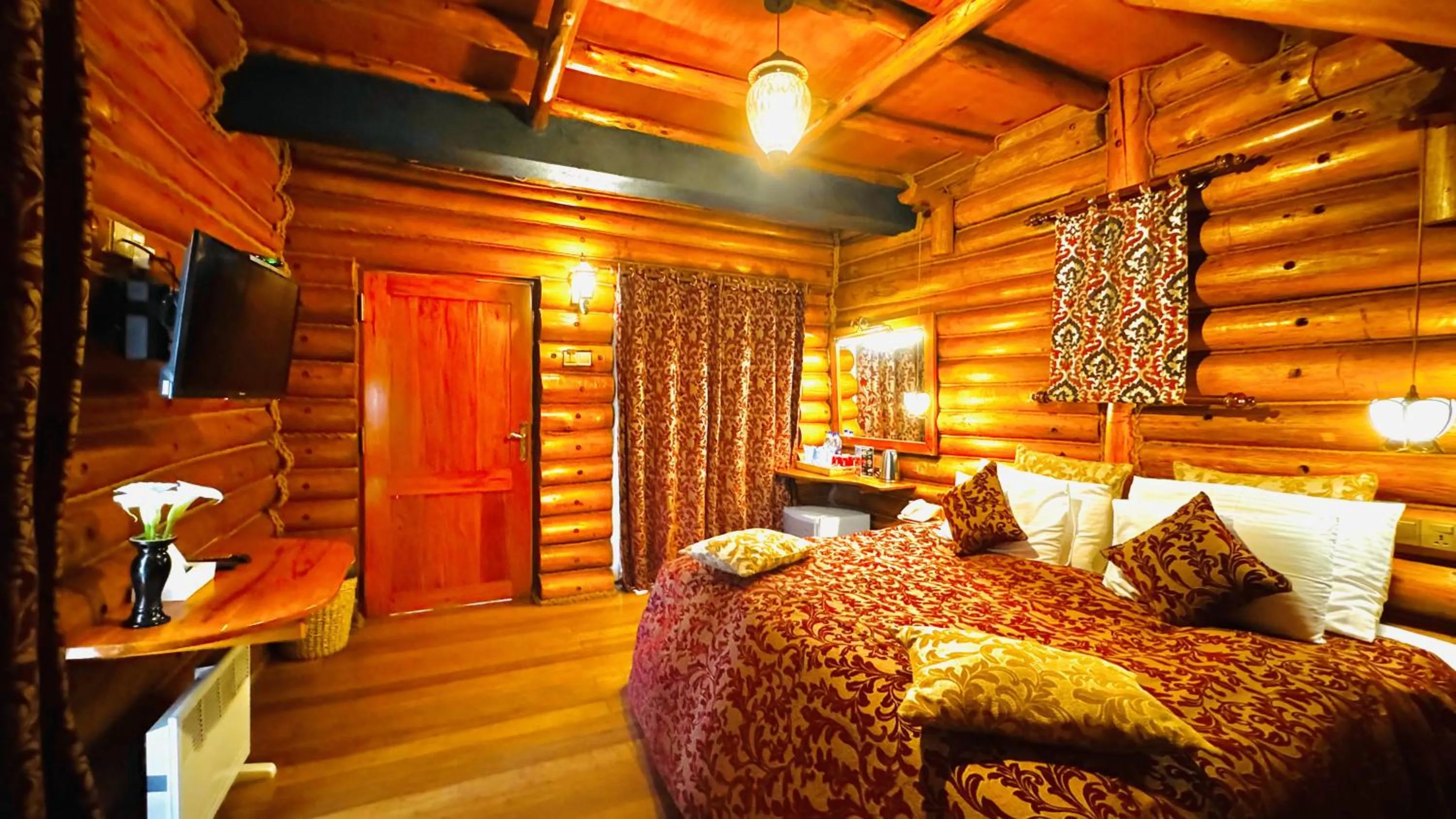 Bed in Queenswood Cottage