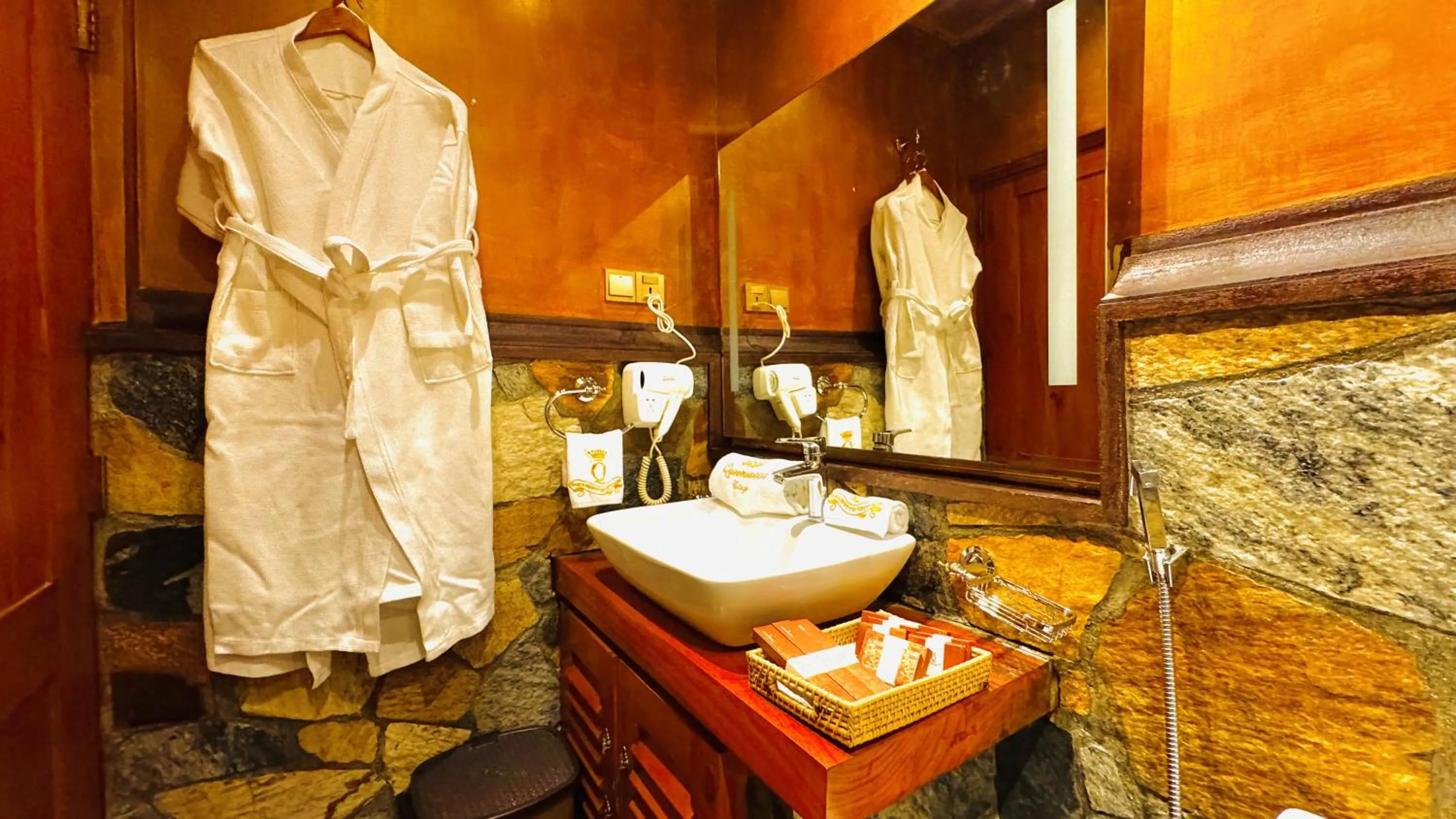Bathroom in Queenswood Cottage