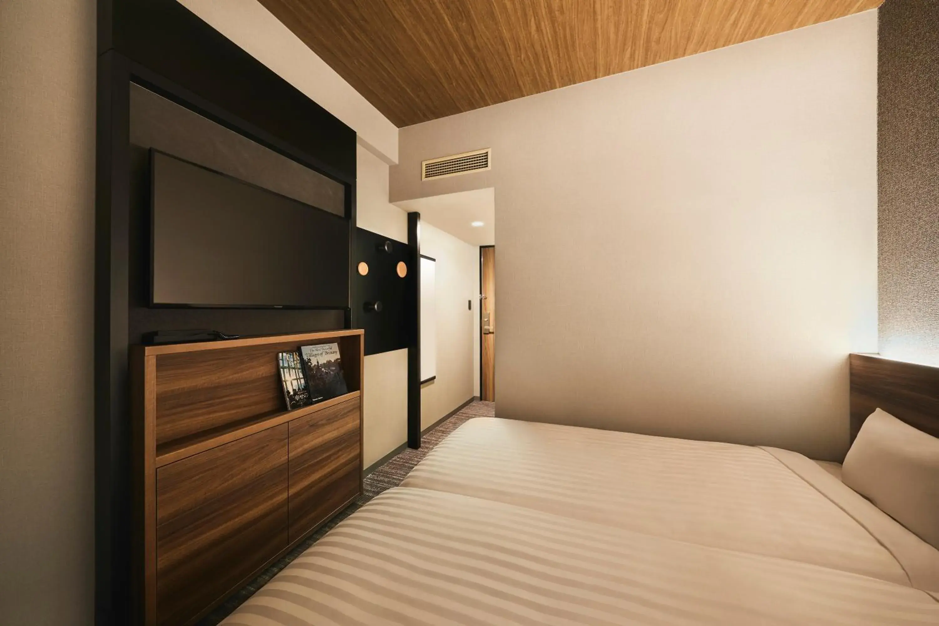 Bed in RIHGA PLACE HIGOBASHI Bed in RIHGA PLACE HIGOBASHI