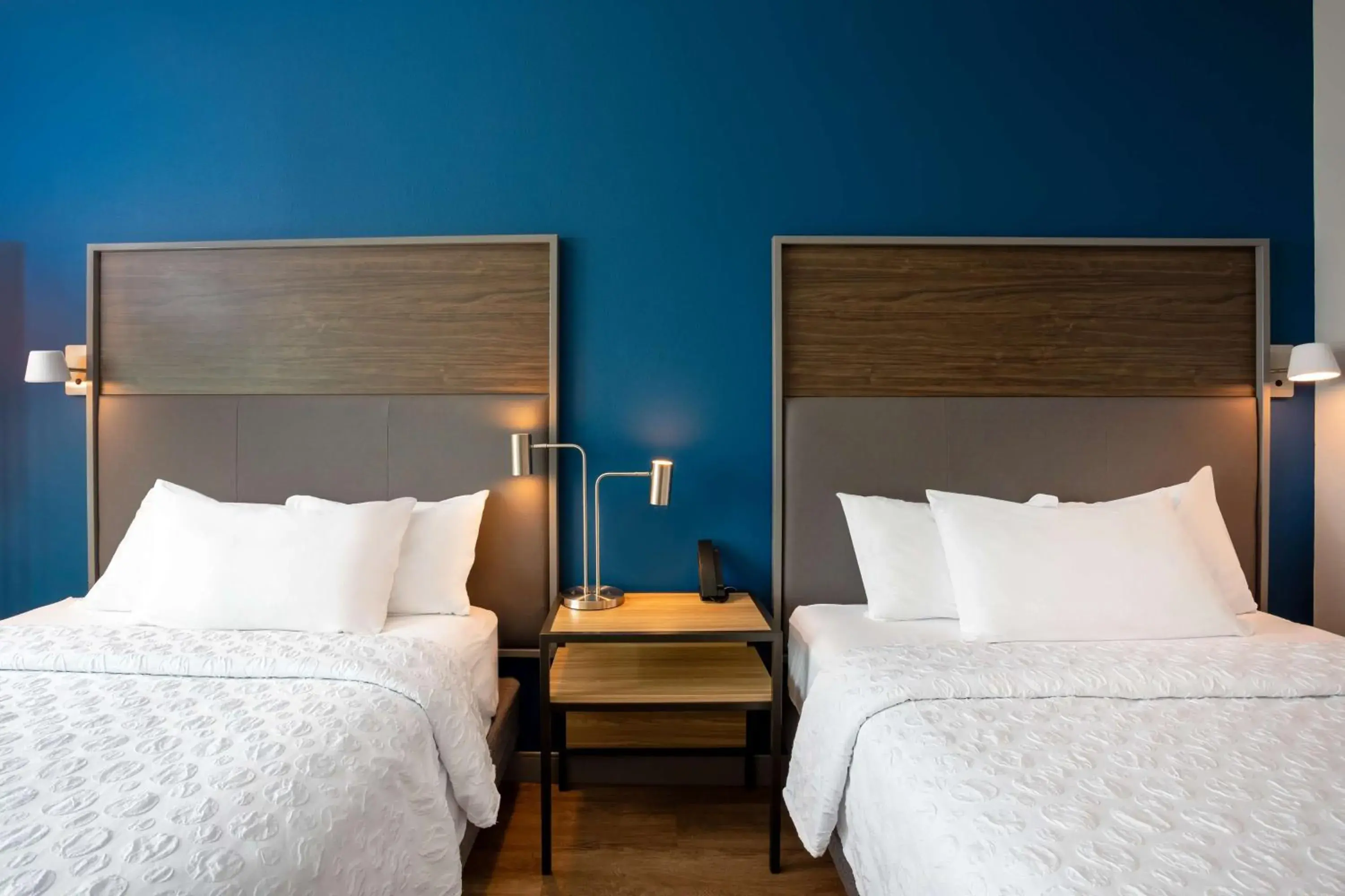 Bed in Tru By Hilton Port St Lucie Tradition Bed in Tru By Hilton Port St Lucie Tradition