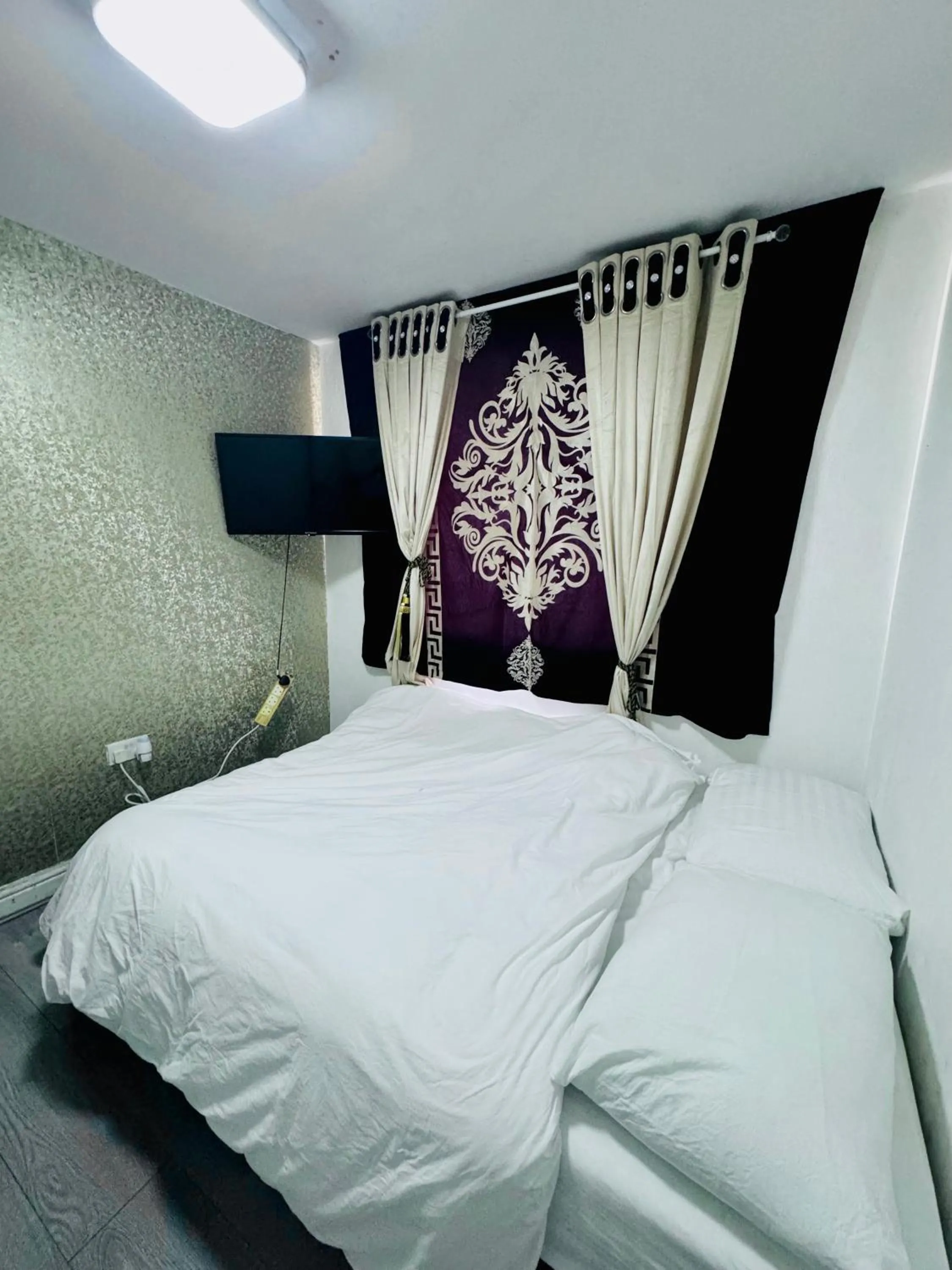 Bedroom, Bed in OYO Unique Private Rooms - Bolton Central, Free Parking