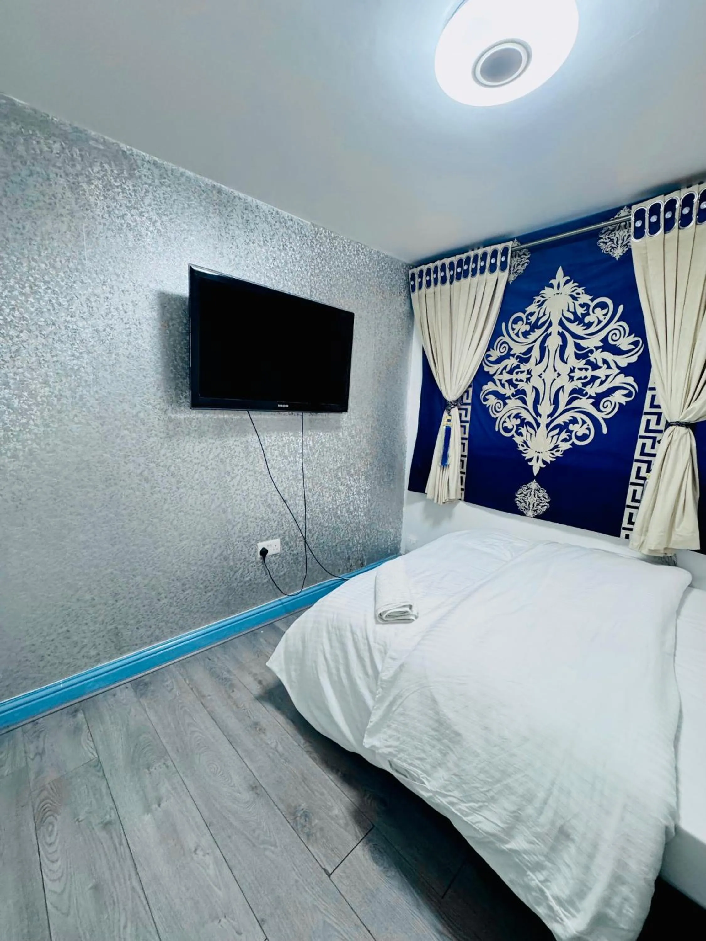 Bedroom, Bed in OYO Unique Private Rooms - Bolton Central, Free Parking
