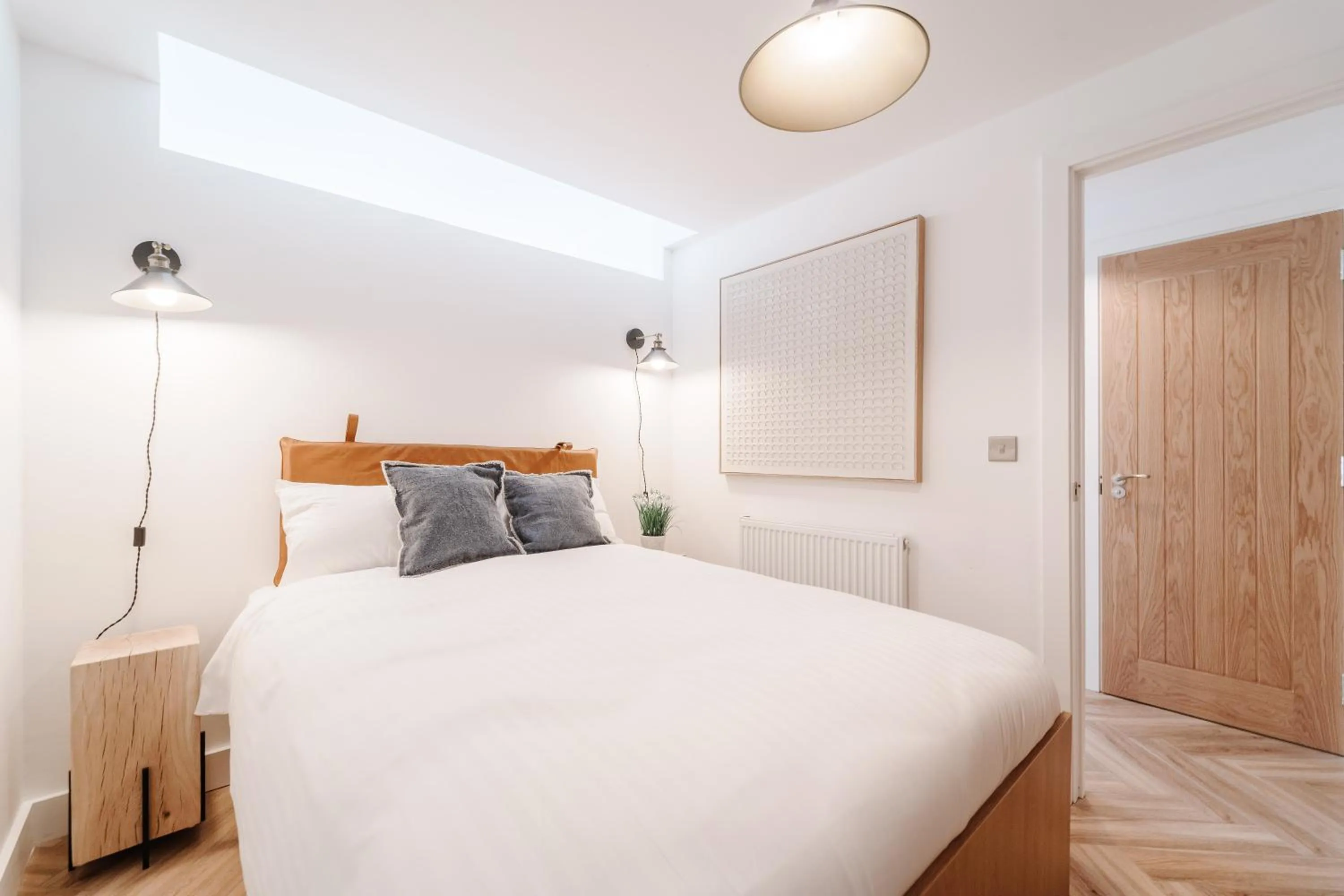 Bedroom, Bed in Royal House Stylish Apartments - Chester